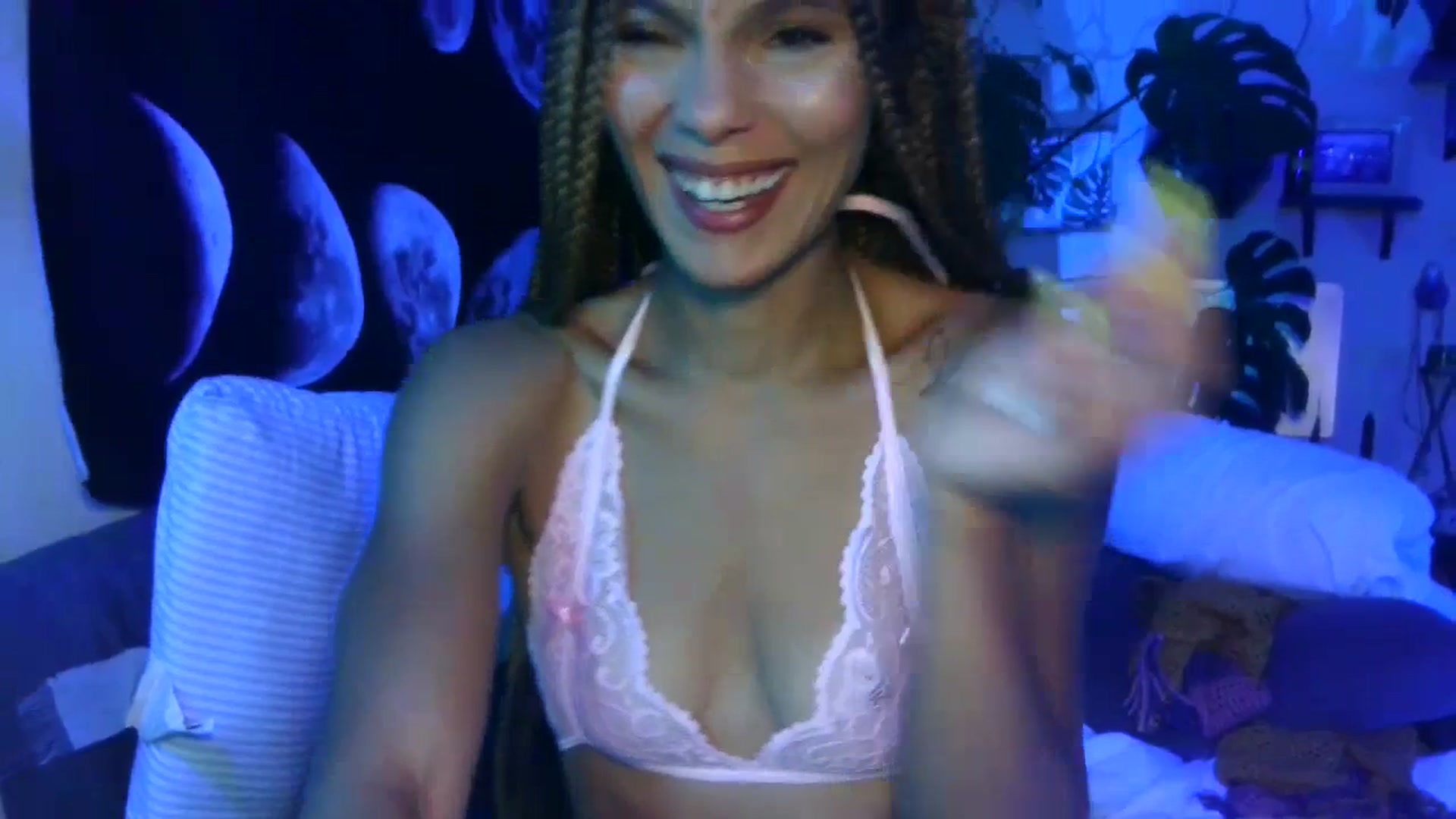 Gallery image thumbnail from LunarLexxx's myfreecams stream on, 07/10/2023, 10:50 image 19 of 20