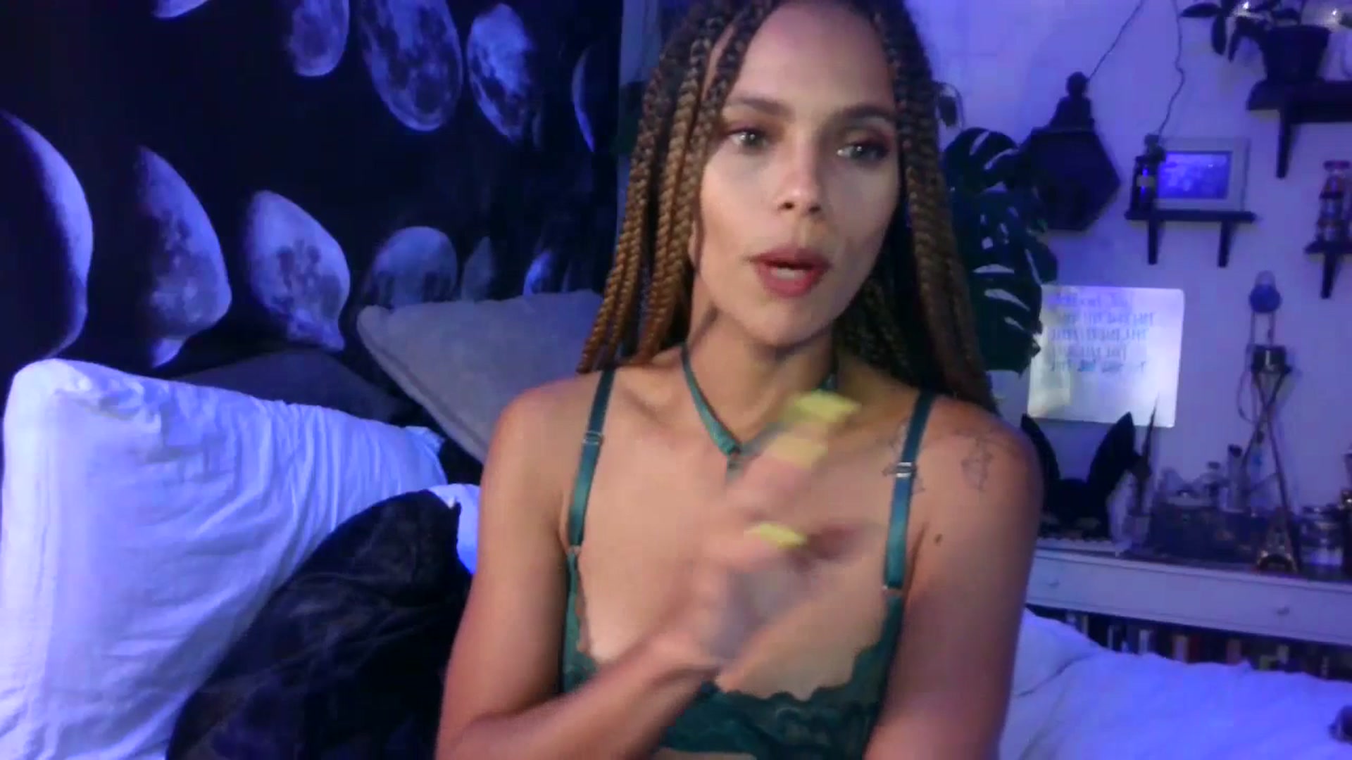 Gallery image thumbnail from LunarLexxx's myfreecams stream on, 07/18/2023, 07:44 image 10 of 20