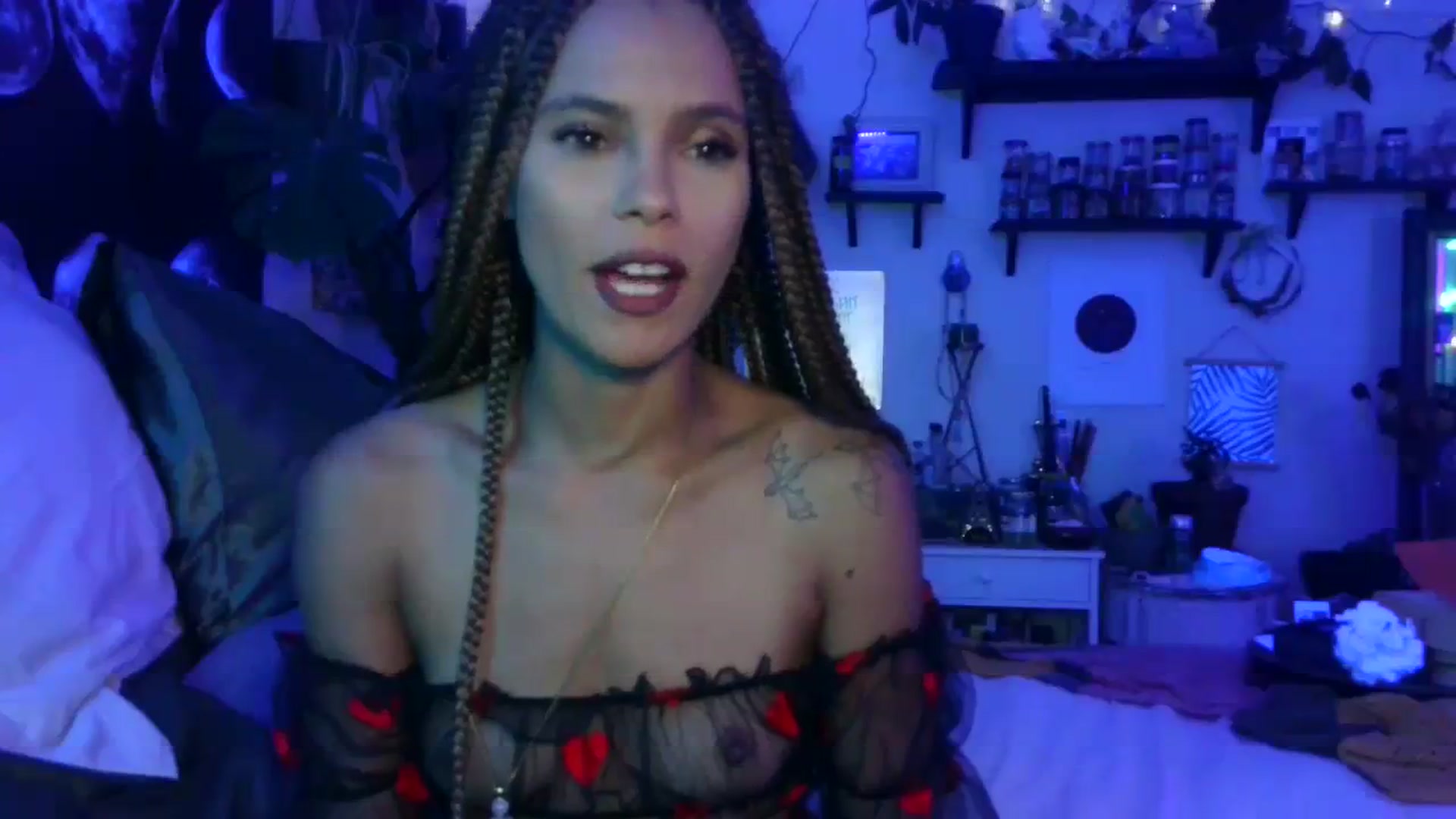 Gallery image thumbnail from LunarLexxx's myfreecams stream on, 07/22/2023, 08:32 image 12 of 20
