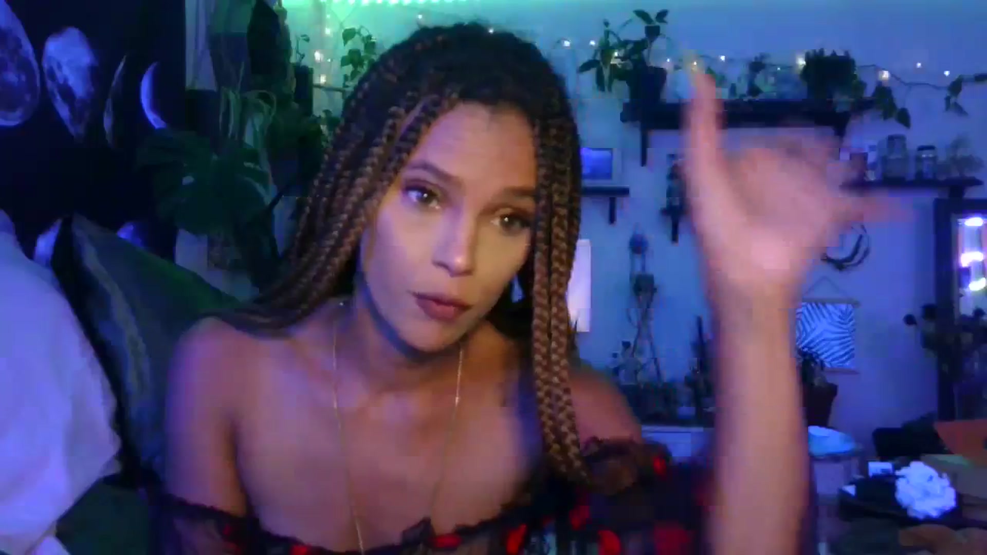 Gallery image thumbnail from LunarLexxx's myfreecams stream on, 07/22/2023, 08:32 image 6 of 20