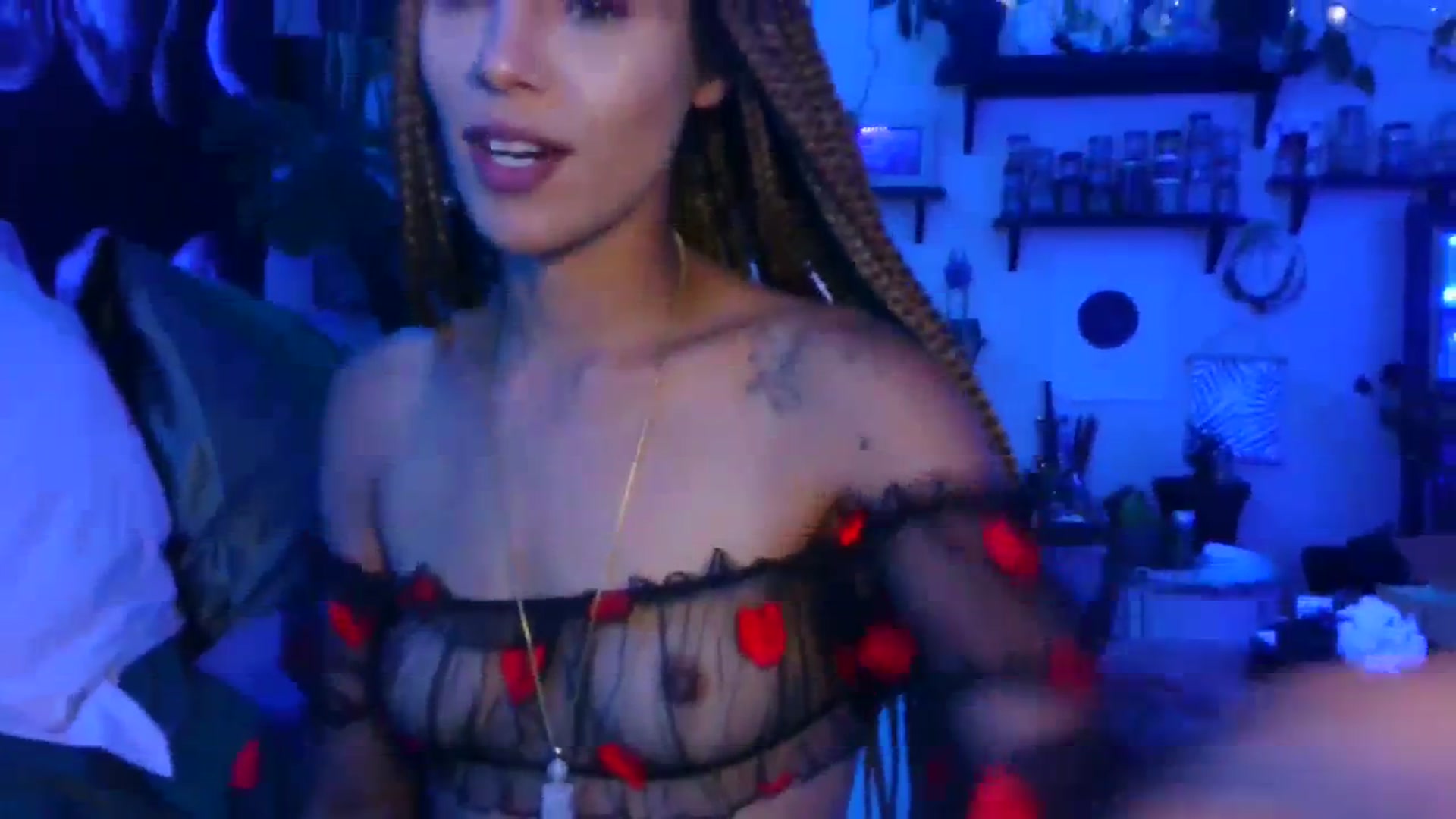 Gallery image thumbnail from LunarLexxx's myfreecams stream on, 07/22/2023, 08:32 image 9 of 20