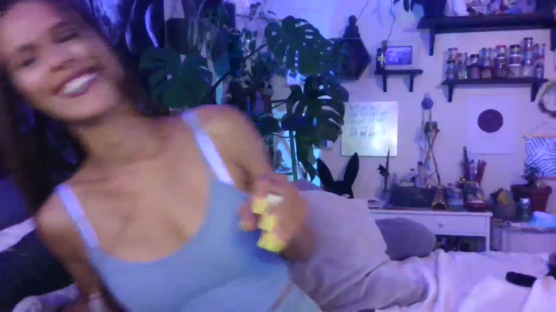 Gallery image thumbnail from LunarLexxx's myfreecams stream on, 07/25/2023, 05:21 image 2 of 20