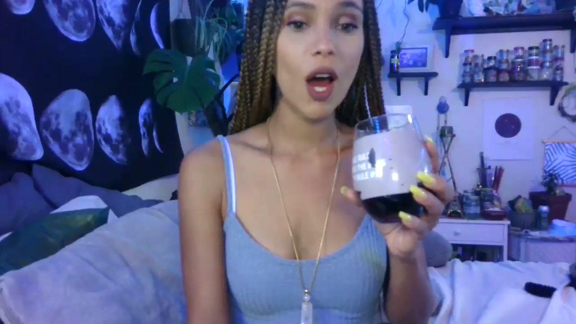 Gallery image thumbnail from LunarLexxx's myfreecams stream on, 07/25/2023, 05:21 image 3 of 20