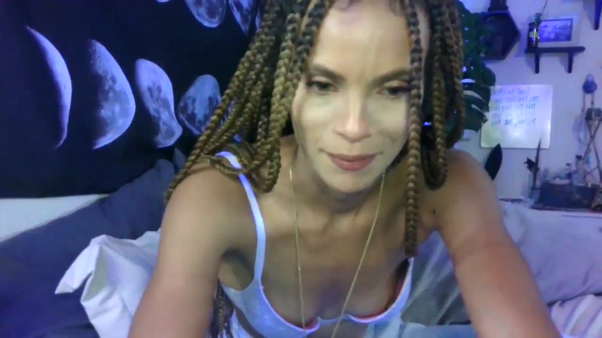 Gallery image thumbnail from LunarLexxx's myfreecams stream on, 07/25/2023, 08:14 image 15 of 20