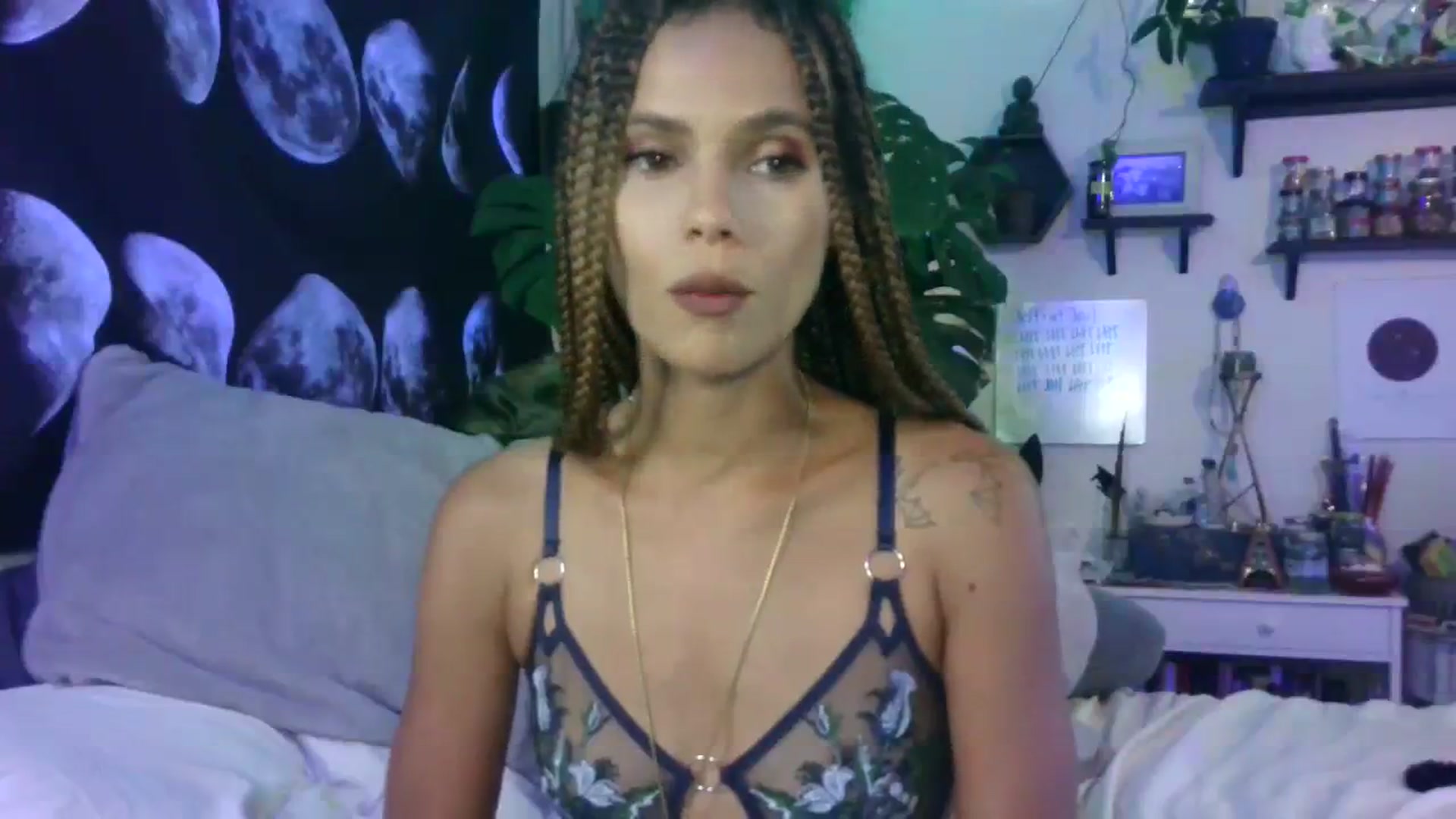 Gallery image thumbnail from LunarLexxx's myfreecams stream on, 07/25/2023, 08:14 image 3 of 20