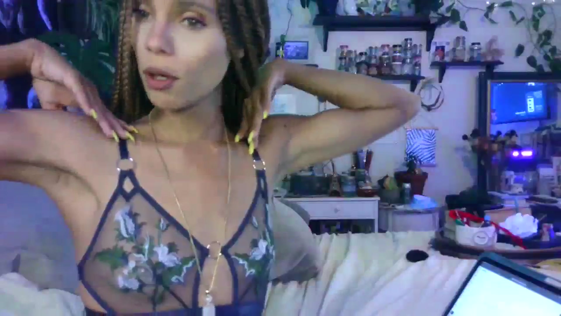 Gallery image thumbnail from LunarLexxx's myfreecams stream on, 07/25/2023, 08:14 image 13 of 20