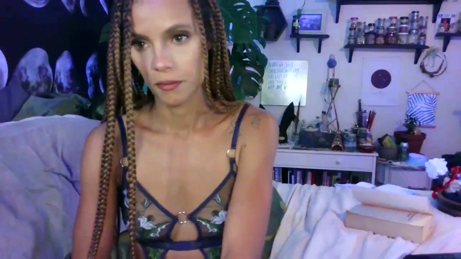 Gallery image thumbnail from LunarLexxx's myfreecams stream on, 07/30/2023, 09:34 image 3 of 20