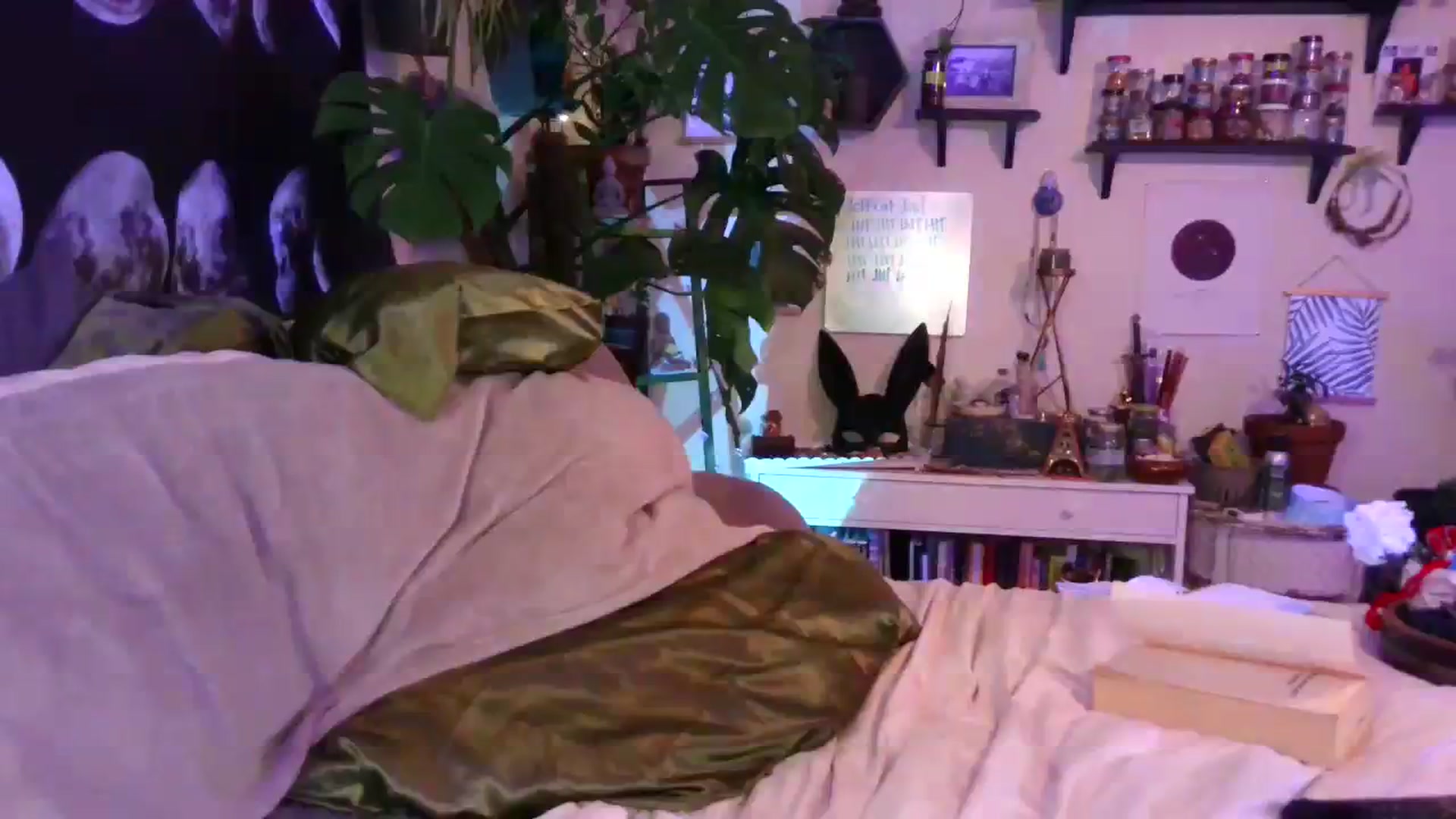 Gallery image thumbnail from LunarLexxx's myfreecams stream on, 07/30/2023, 09:34 image 15 of 20