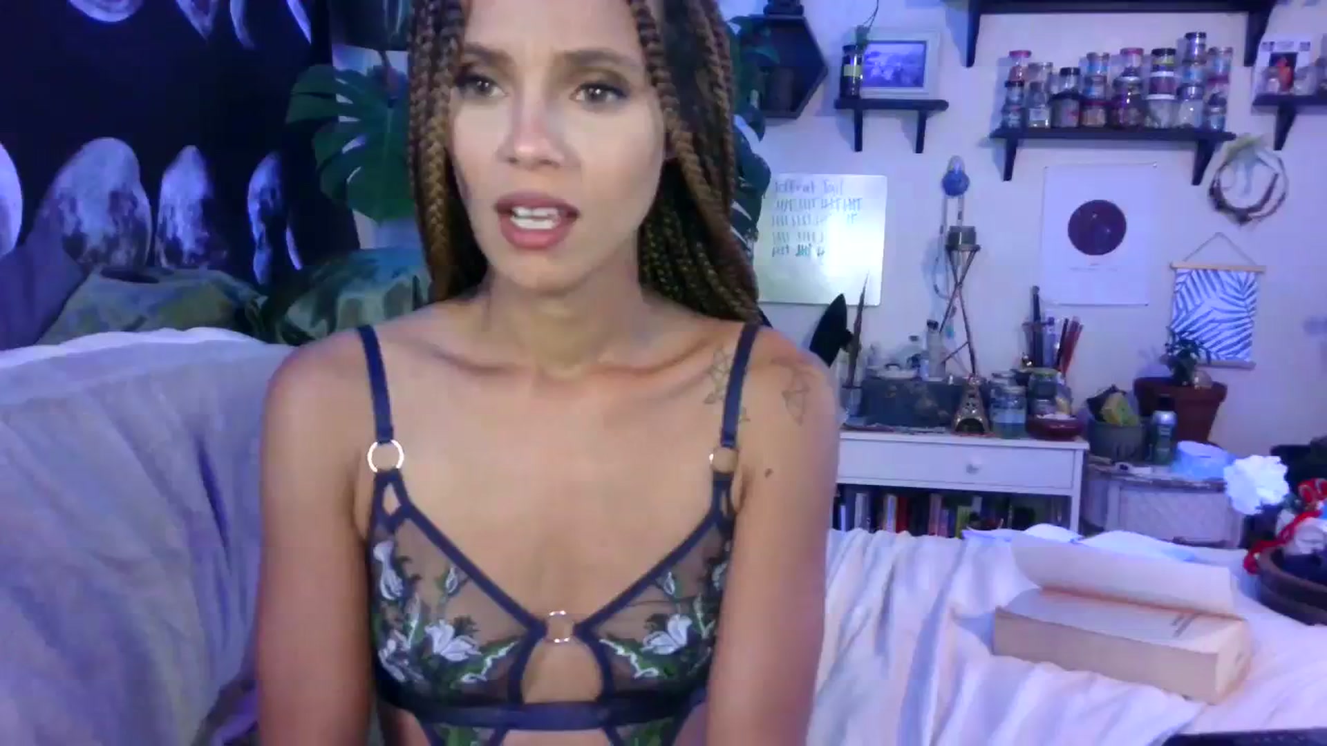 Gallery image thumbnail from LunarLexxx's myfreecams stream on, 07/30/2023, 09:34 image 11 of 20