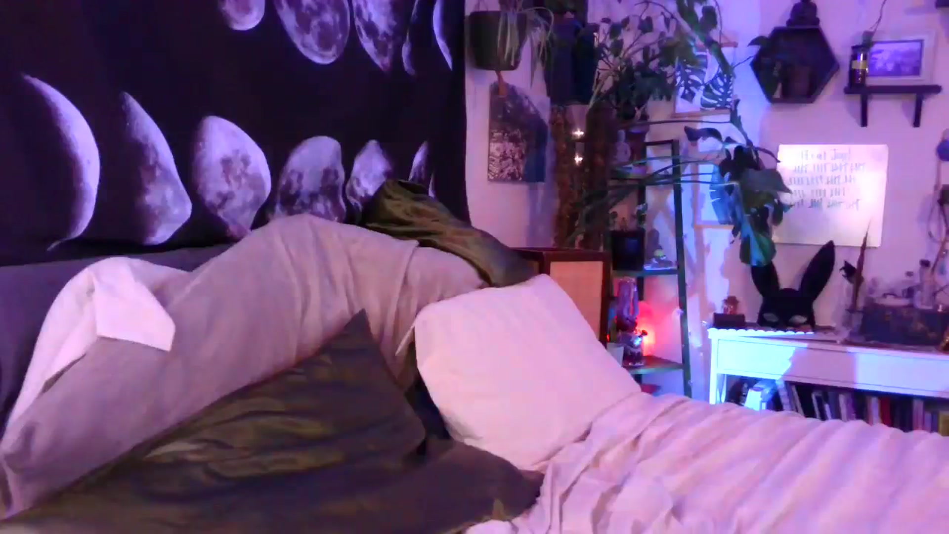 Gallery image thumbnail from LunarLexxx's myfreecams stream on, 08/03/2023, 08:55 image 8 of 20
