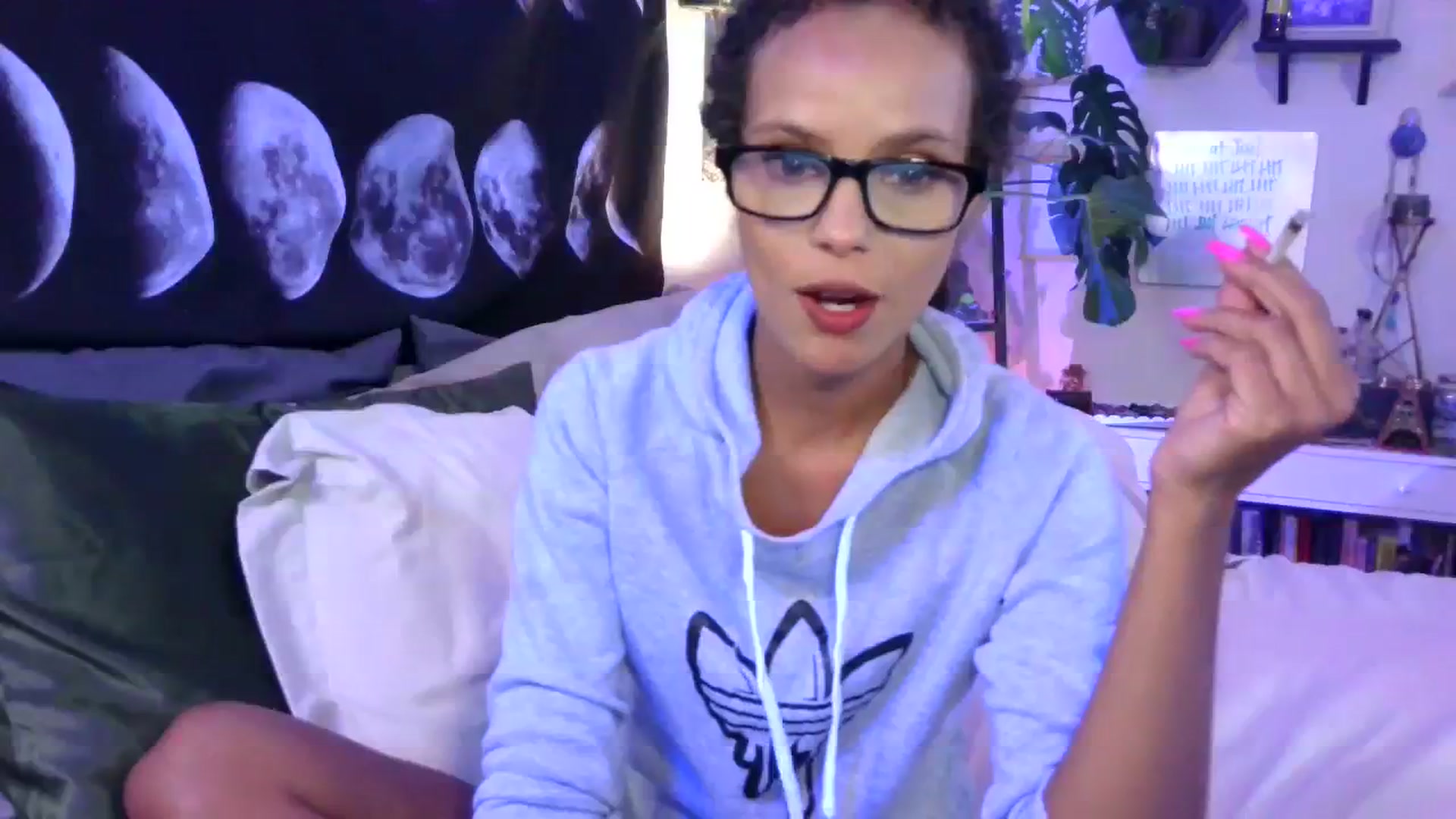 Gallery image thumbnail from LunarLexxx's myfreecams stream on, 08/05/2023, 09:59 image 7 of 20