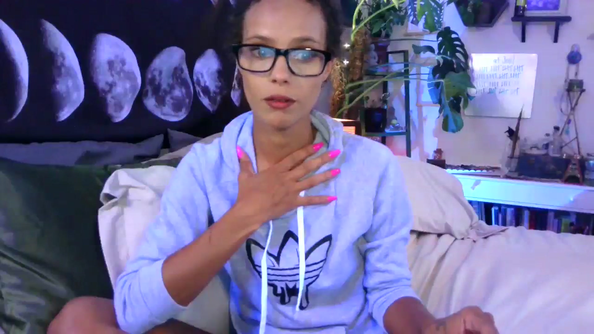 Gallery image thumbnail from LunarLexxx's myfreecams stream on, 08/05/2023, 09:59 image 9 of 20
