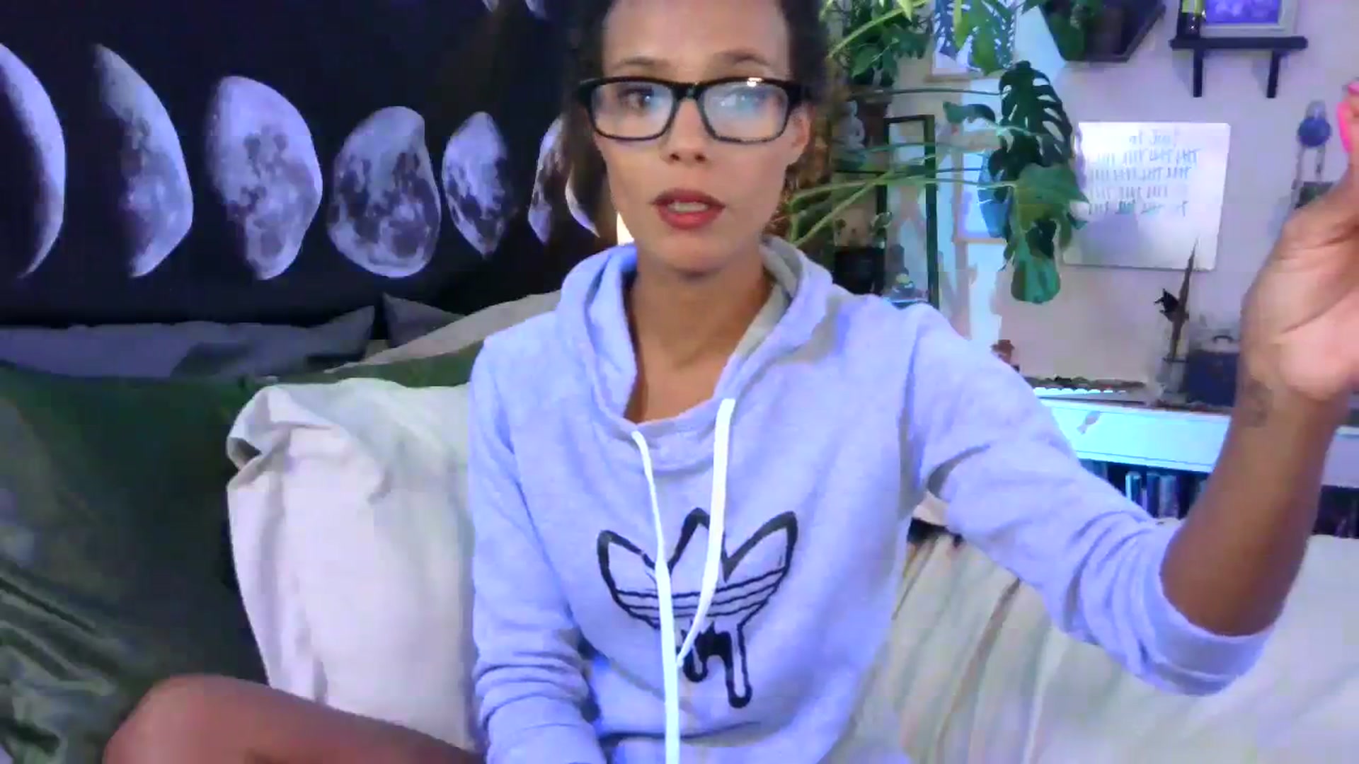 Gallery image thumbnail from LunarLexxx's myfreecams stream on, 08/05/2023, 09:59 image 13 of 20