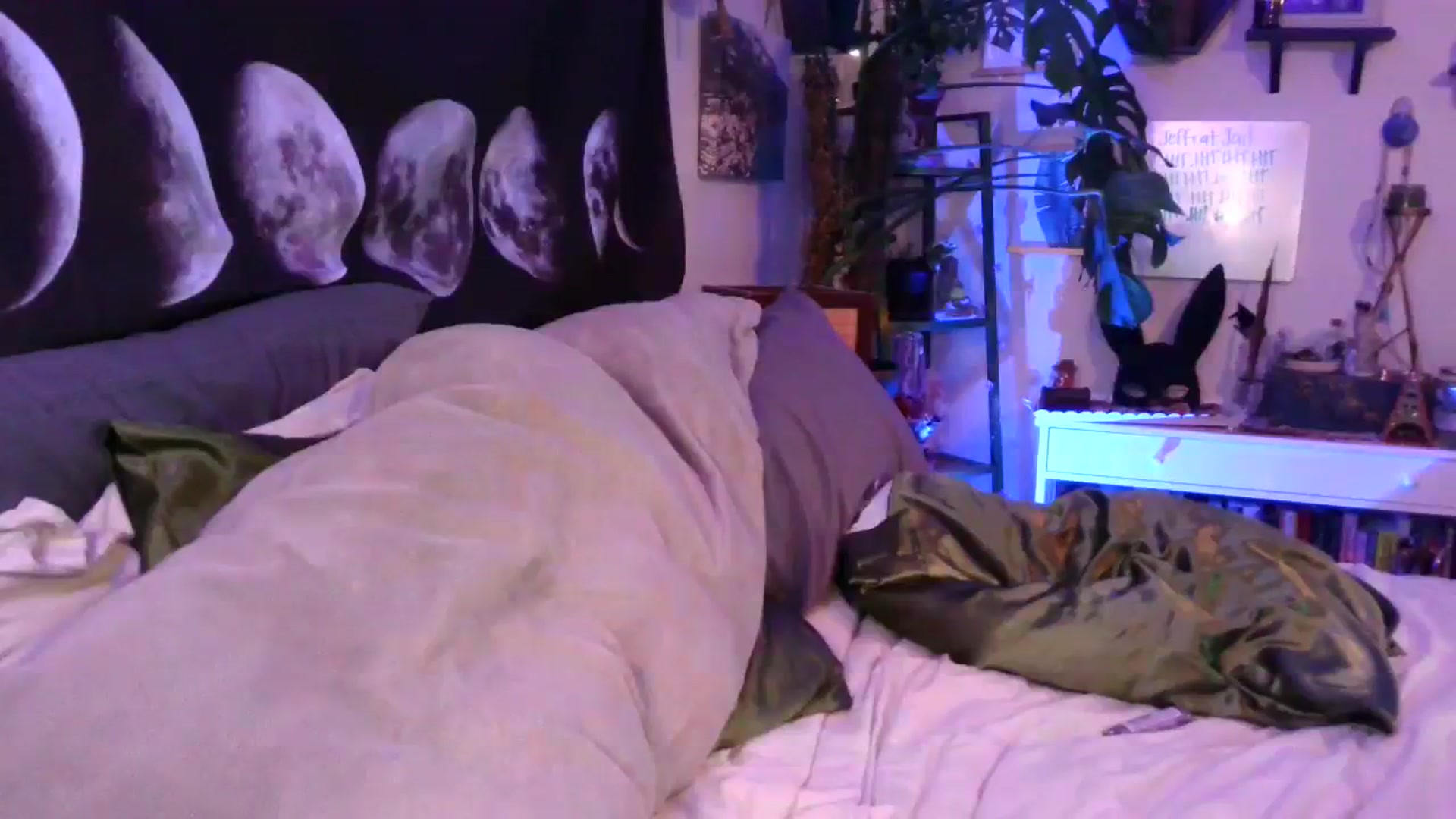 Gallery image thumbnail from LunarLexxx's myfreecams stream on, 08/08/2023, 10:16 image 12 of 20