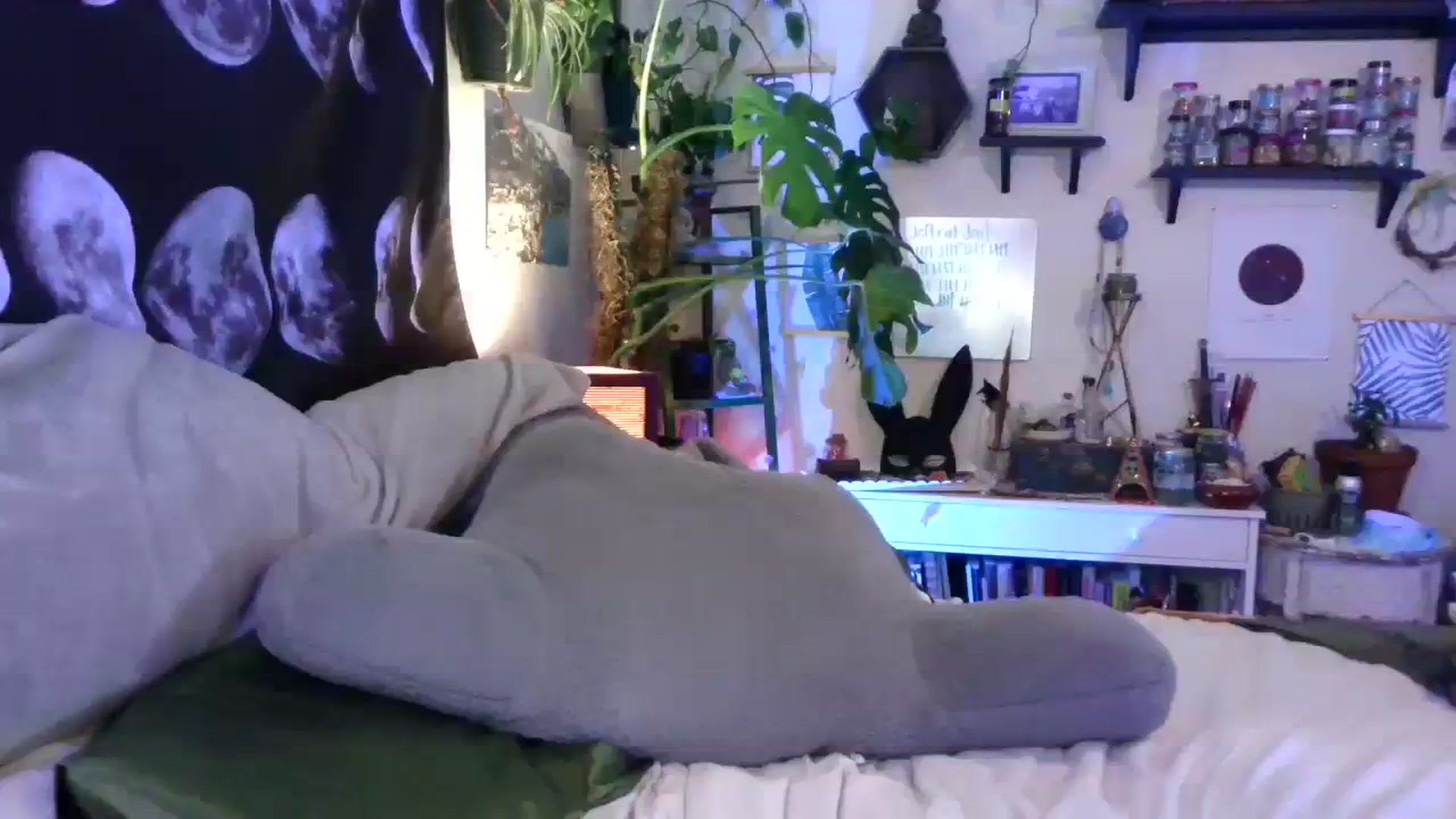 Gallery image thumbnail from LunarLexxx's myfreecams stream on, 08/10/2023, 09:47 image 1 of 20