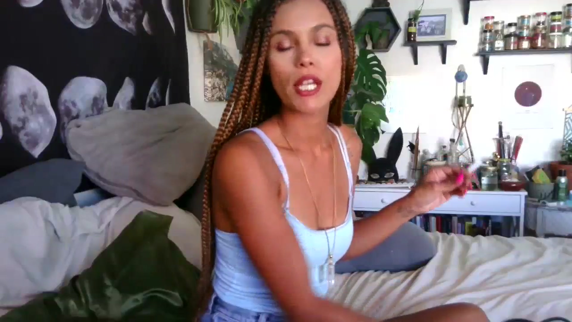 Gallery image thumbnail from LunarLexxx's myfreecams stream on, 08/14/2023, 17:17 image 17 of 20