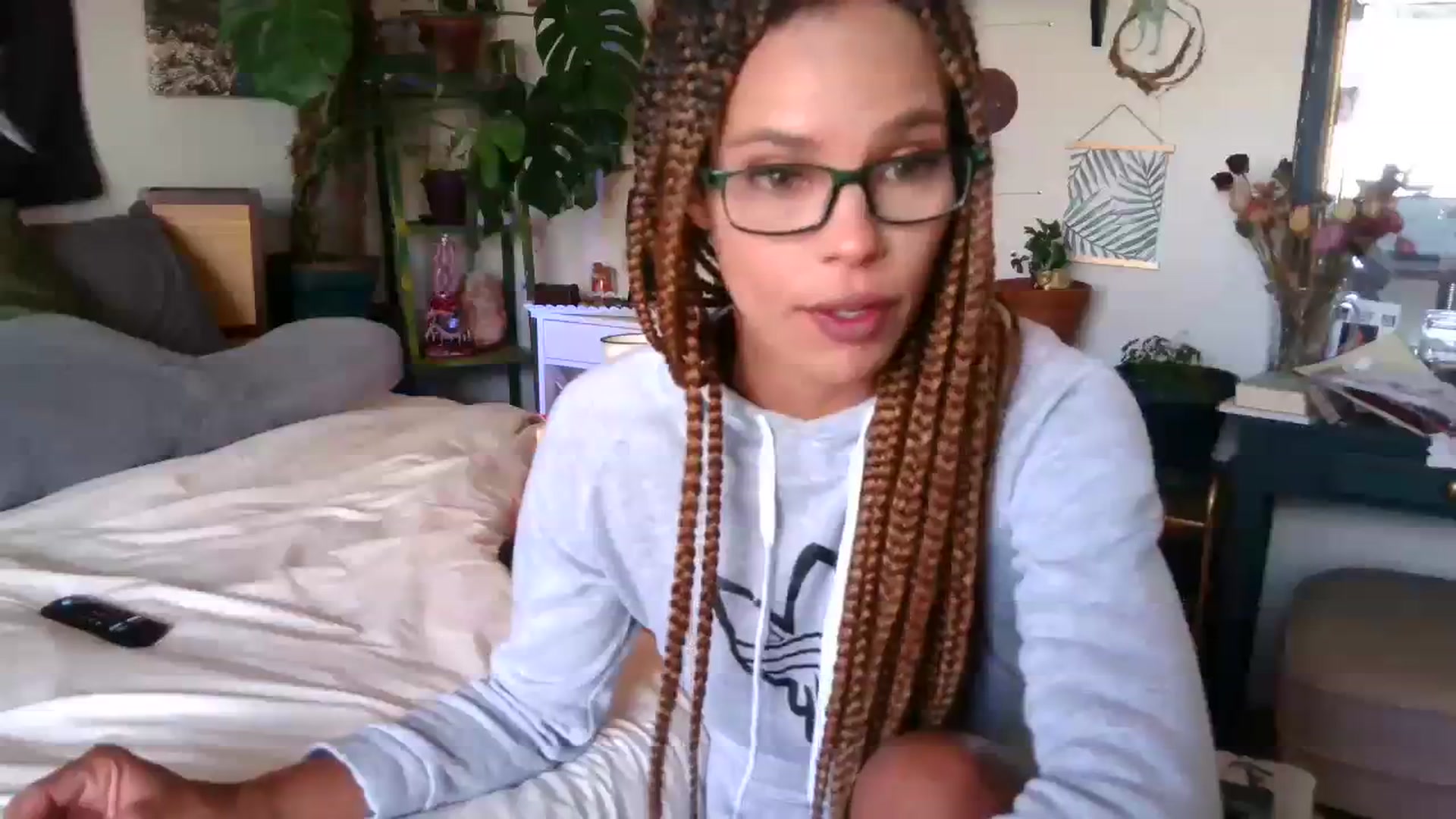 Gallery image thumbnail from LunarLexxx's myfreecams stream on, 08/15/2023, 18:19 image 4 of 20