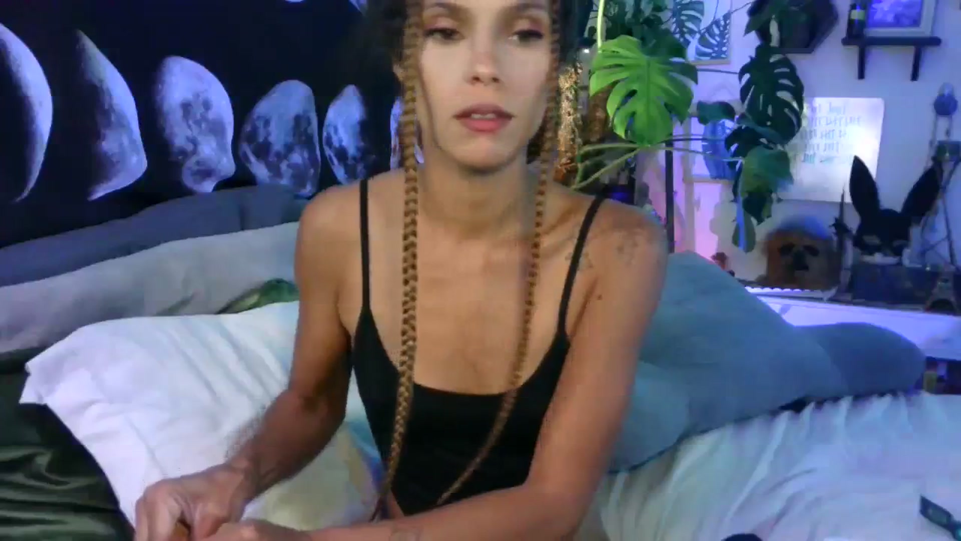 Gallery image thumbnail from LunarLexxx's myfreecams stream on, 08/16/2023, 09:14 image 9 of 20