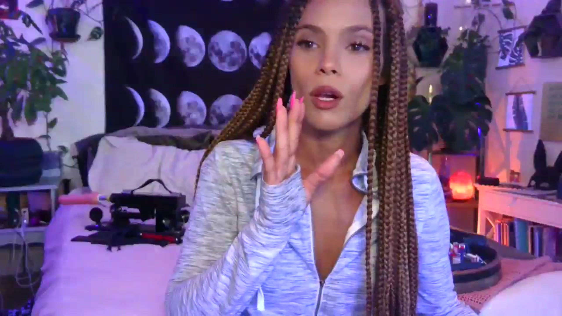 Gallery image thumbnail from LunarLexxx's myfreecams stream on, 08/17/2023, 10:02 image 3 of 20