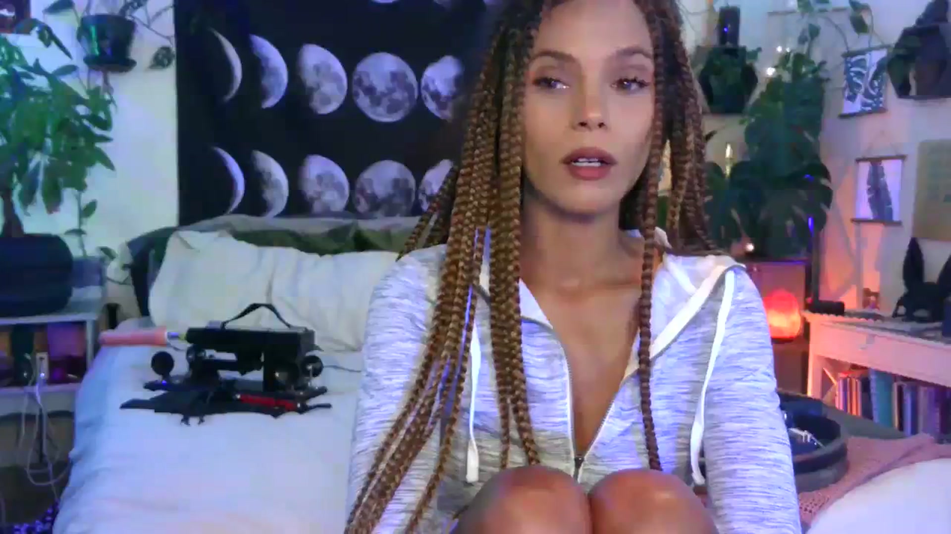 Gallery image thumbnail from LunarLexxx's myfreecams stream on, 08/17/2023, 10:02 image 2 of 20