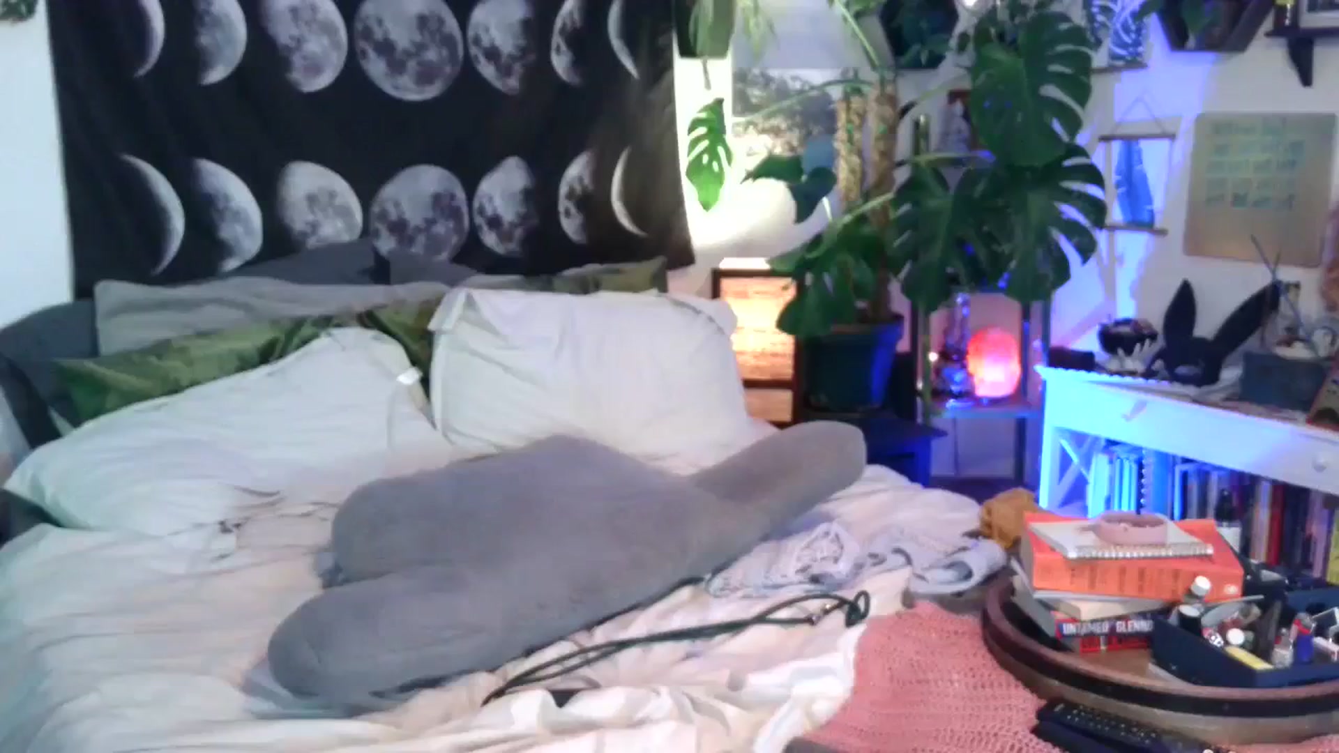 Gallery image thumbnail from LunarLexxx's myfreecams stream on, 08/22/2023, 10:02 image 19 of 20
