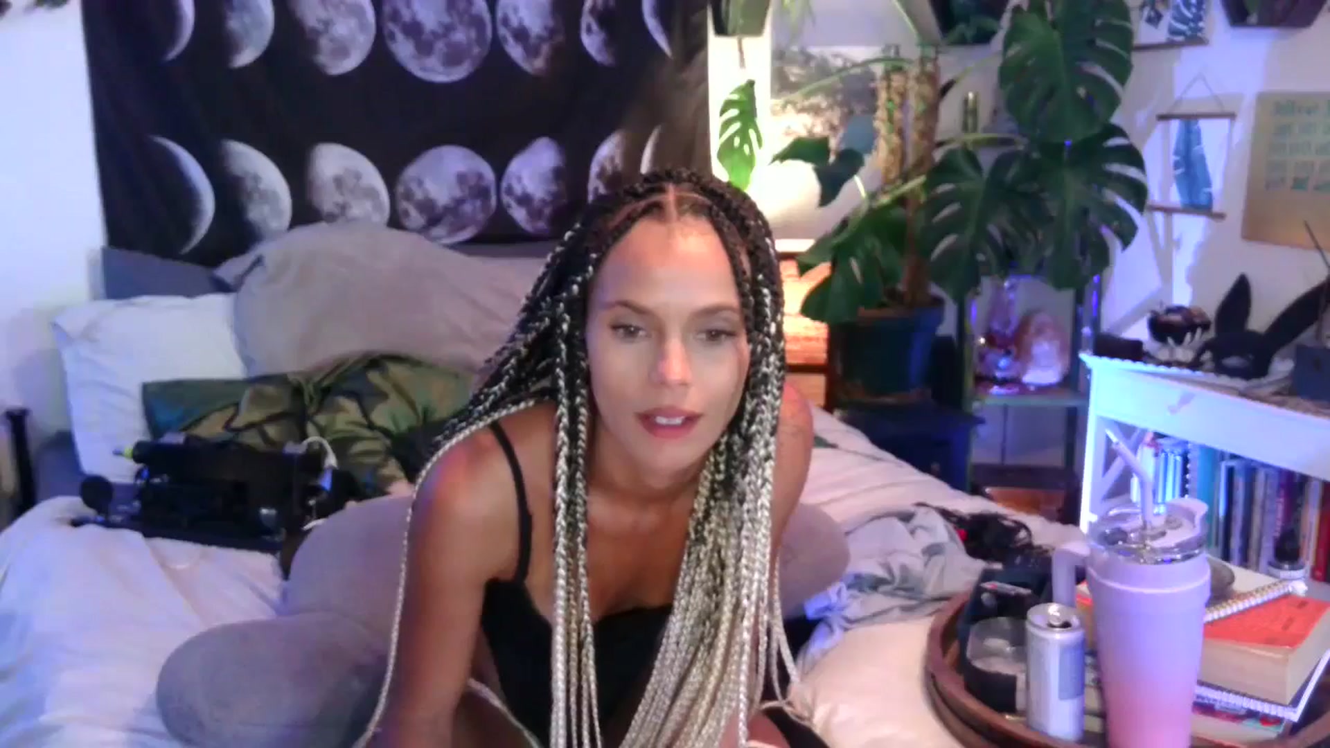 Gallery image thumbnail from LunarLexxx's myfreecams stream on, 08/24/2023, 08:26 image 9 of 20