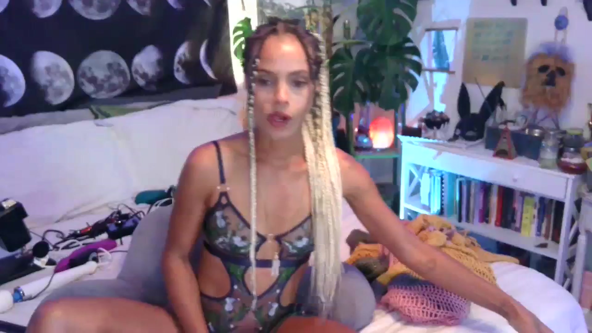 Gallery image thumbnail from LunarLexxx's myfreecams stream on, 08/26/2023, 10:23 image 11 of 20