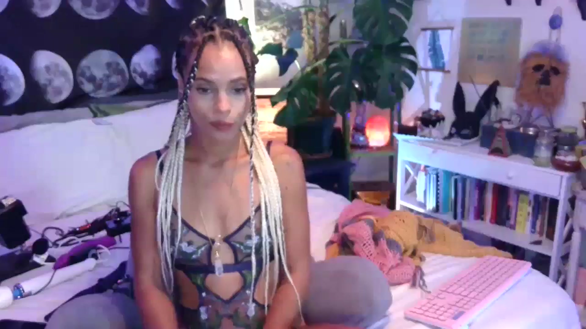 Gallery image thumbnail from LunarLexxx's myfreecams stream on, 08/26/2023, 10:23 image 6 of 20