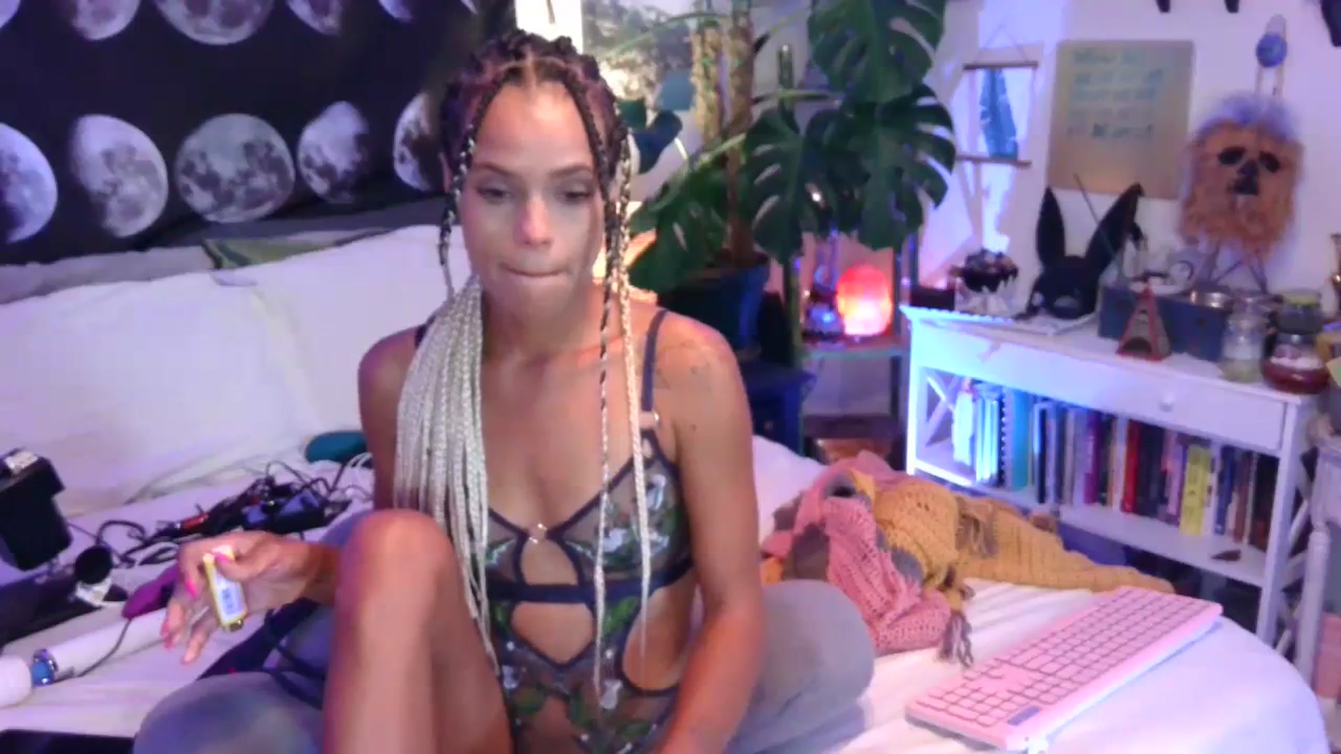 Gallery image thumbnail from LunarLexxx's myfreecams stream on, 08/26/2023, 10:23 image 5 of 20