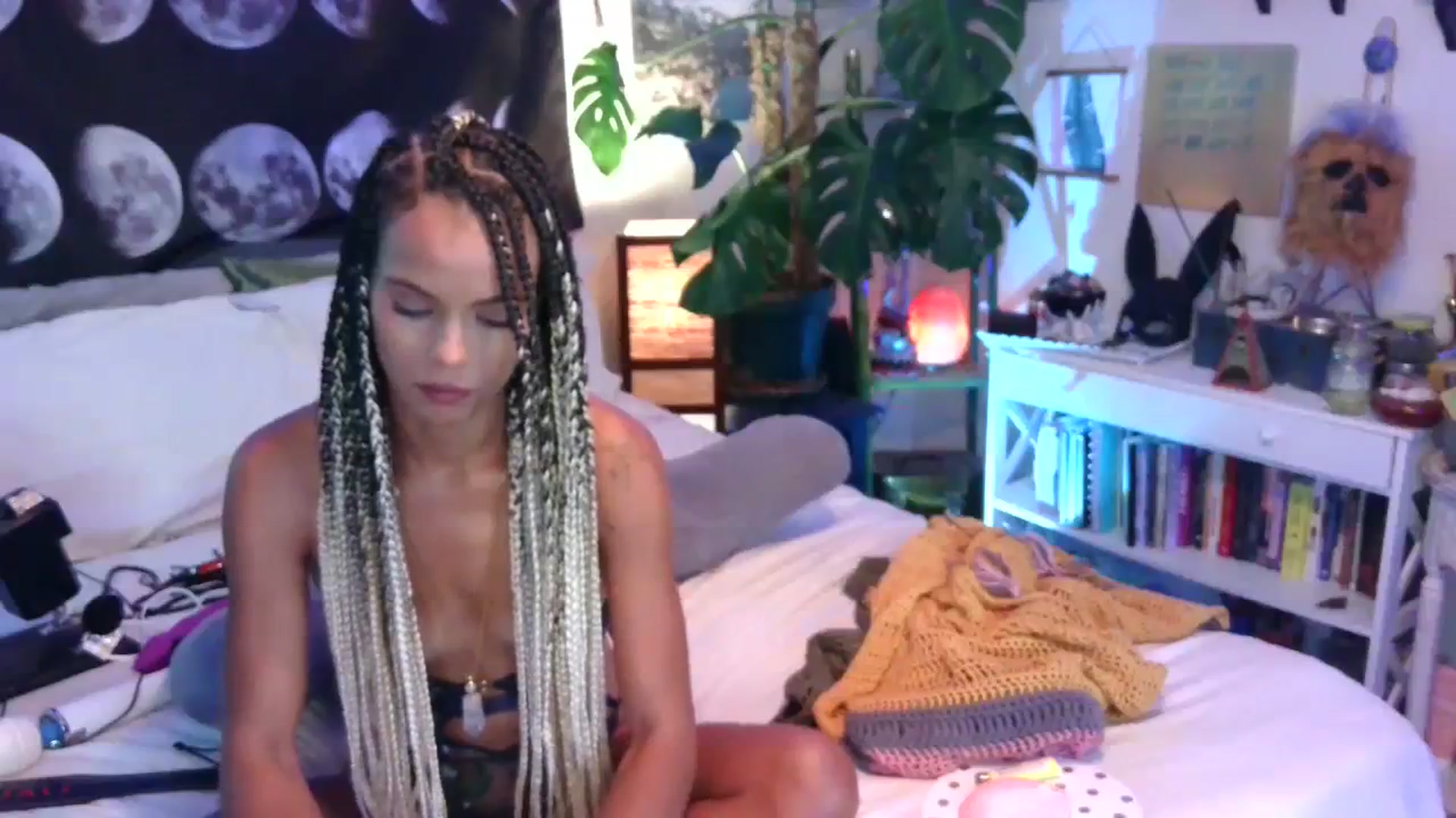 Gallery image thumbnail from LunarLexxx's myfreecams stream on, 08/26/2023, 10:23 image 18 of 20