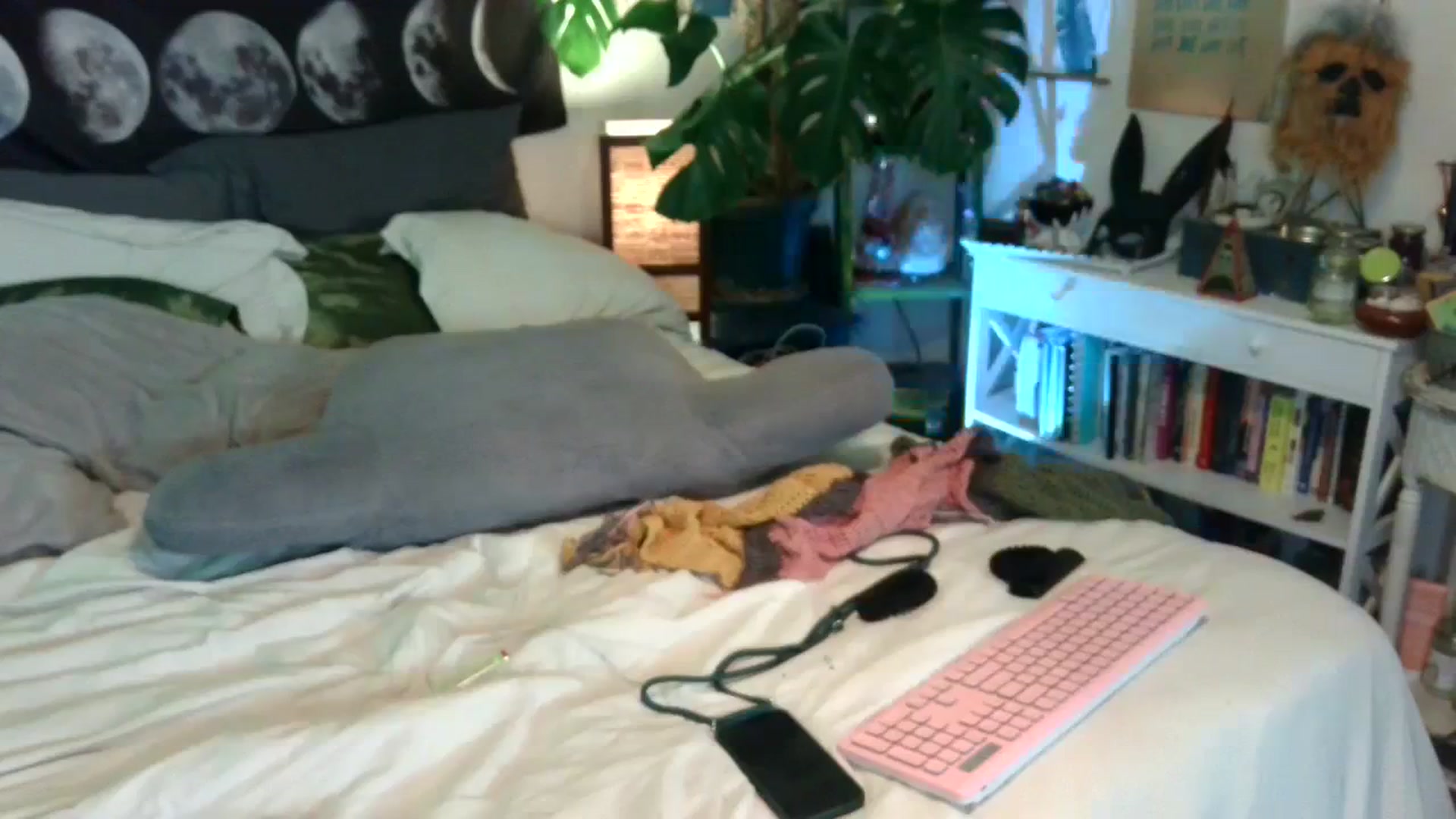 Gallery image thumbnail from LunarLexxx's myfreecams stream on, 08/29/2023, 08:00 image 19 of 20