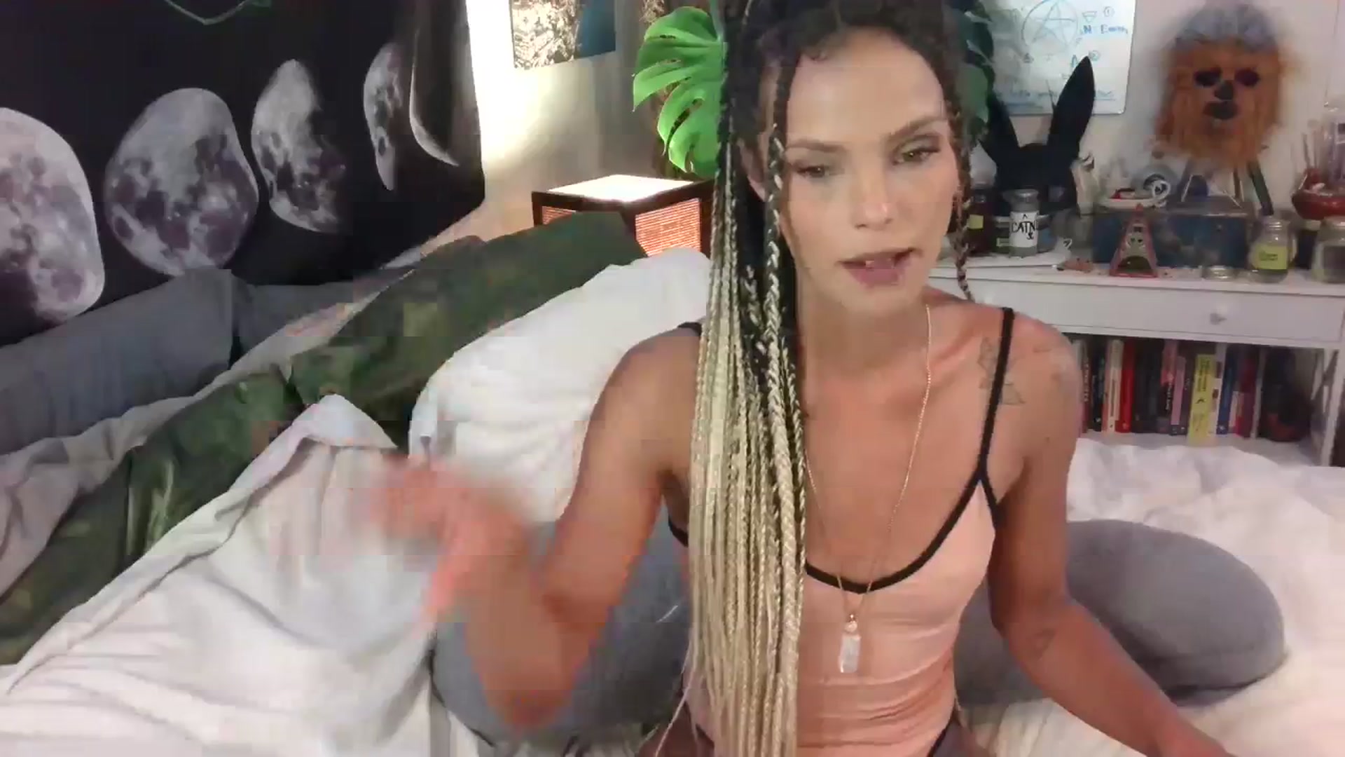 Gallery image thumbnail from LunarLexxx's myfreecams stream on, 10/05/2023, 08:25 image 5 of 20