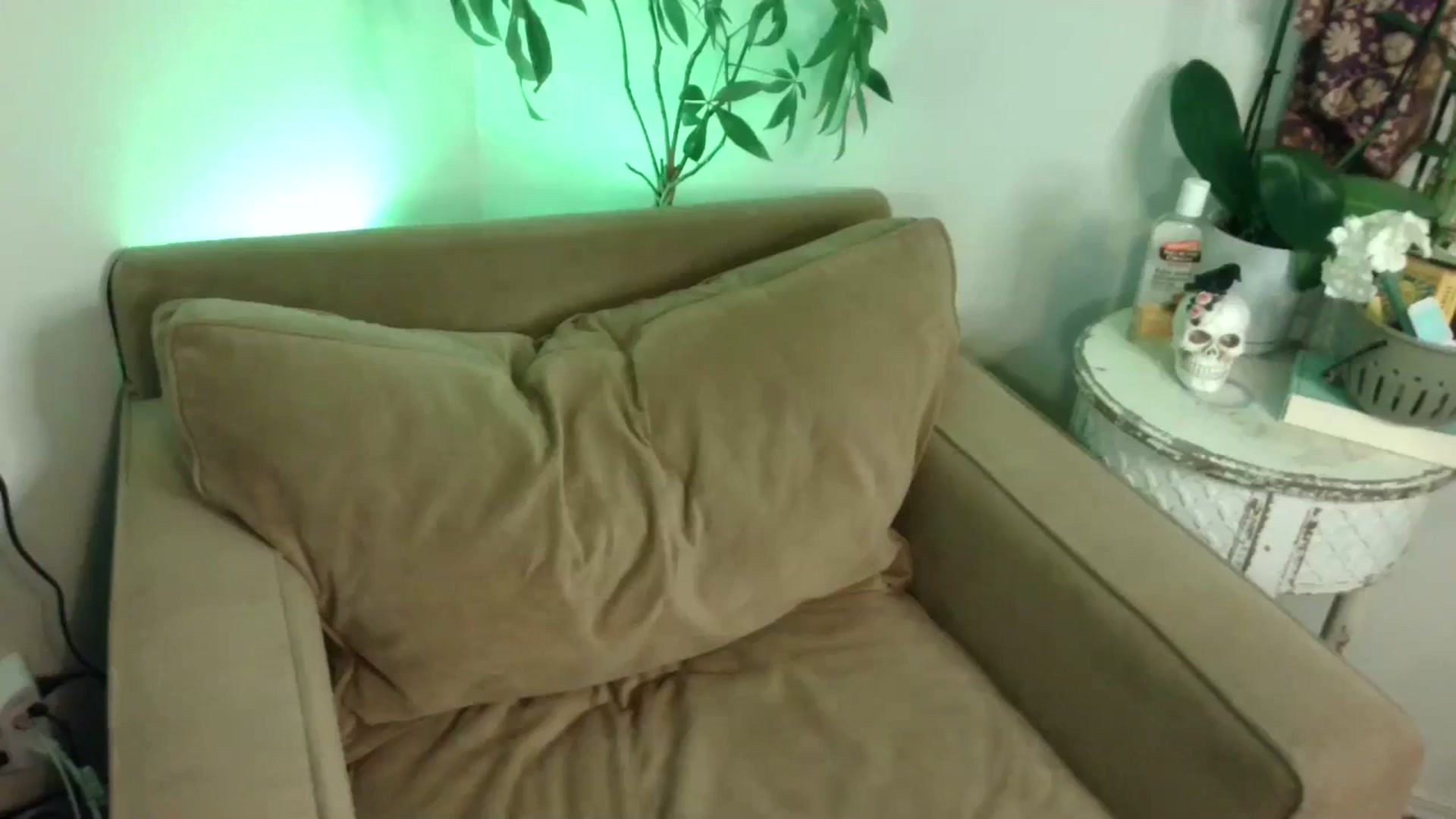 Gallery image thumbnail from LunarLexxx's myfreecams stream on, 10/09/2023, 13:27 image 11 of 20