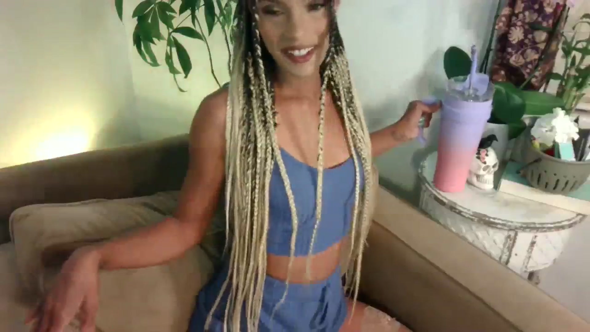 Gallery image thumbnail from LunarLexxx's myfreecams stream on, 10/10/2023, 05:10 image 5 of 20