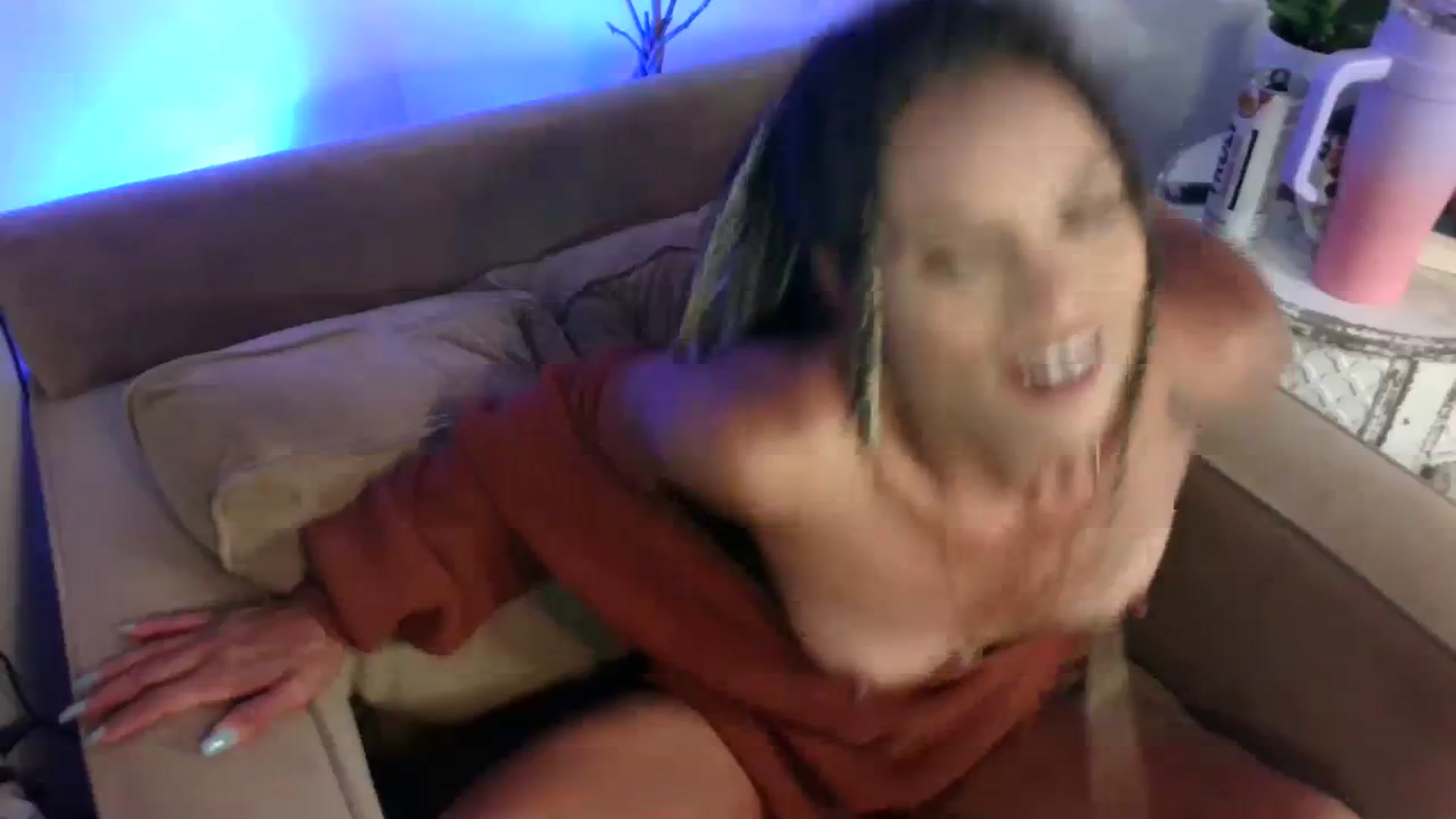 Gallery image thumbnail from LunarLexxx's myfreecams stream on, 10/16/2023, 07:49 image 4 of 20