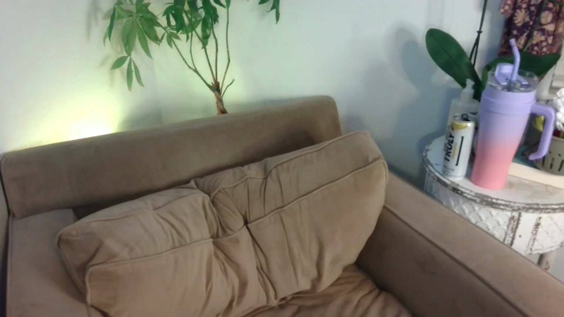 Gallery image thumbnail from LunarLexxx's myfreecams stream on, 10/18/2023, 10:43 image 3 of 20