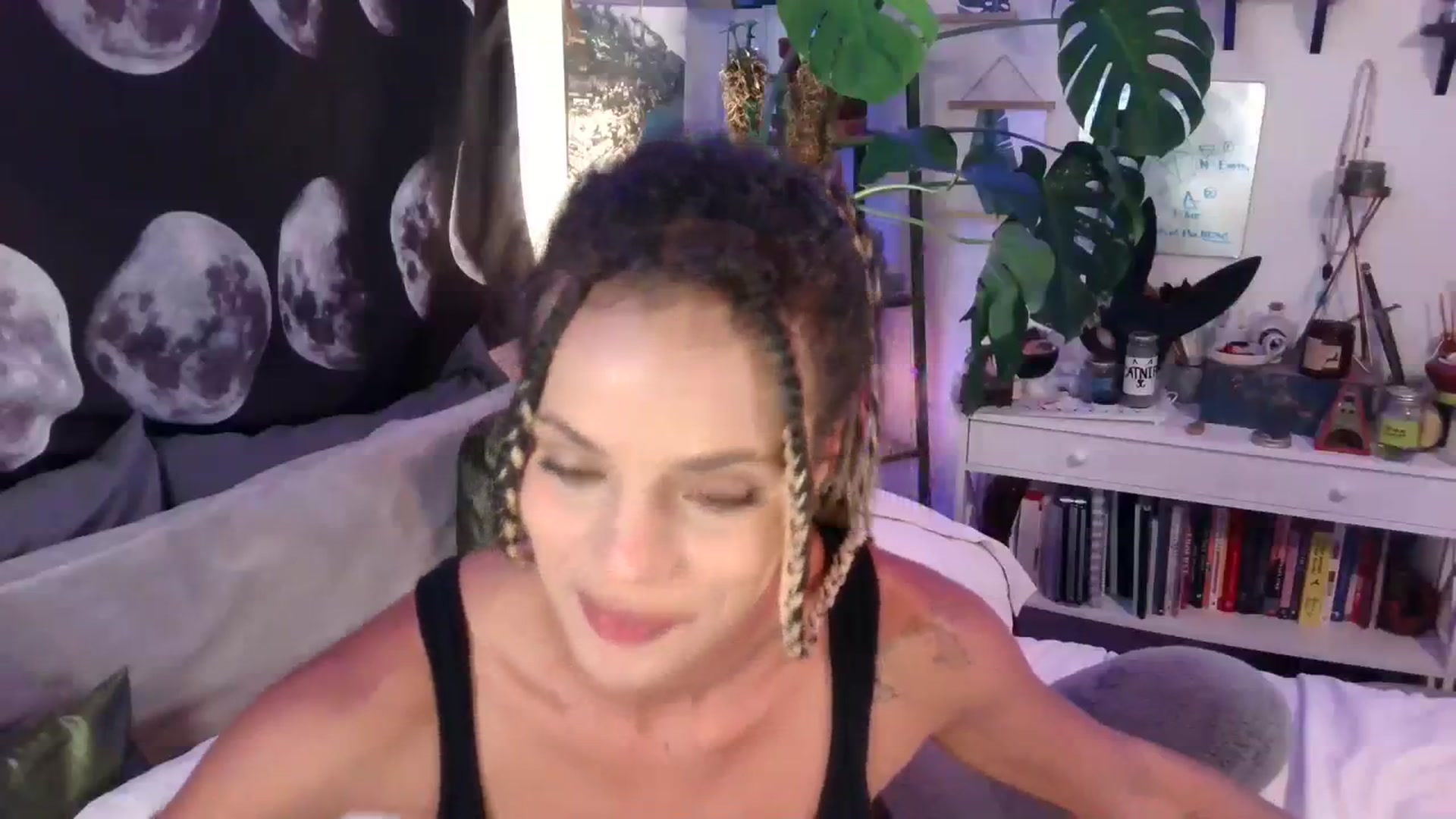 Gallery image thumbnail from LunarLexxx's myfreecams stream on, 10/22/2023, 09:03 image 4 of 20