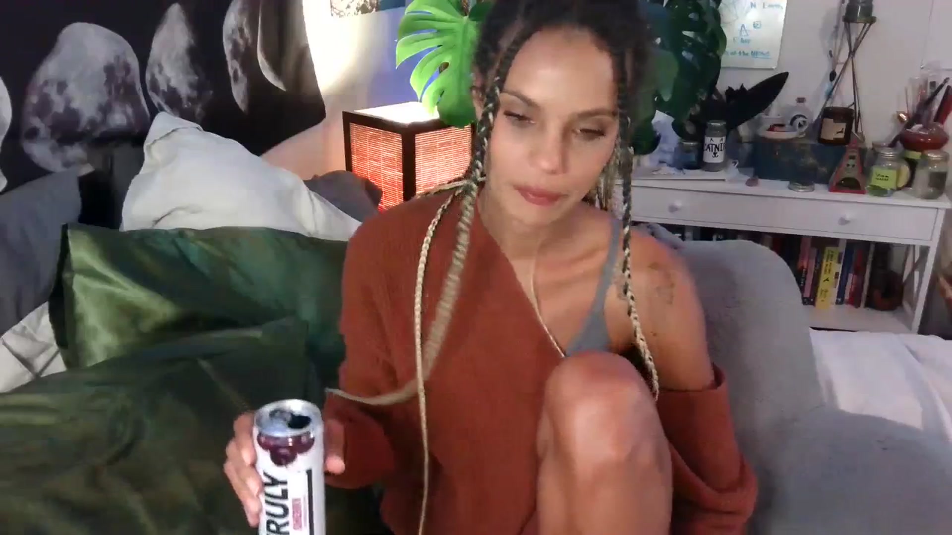Gallery image thumbnail from LunarLexxx's myfreecams stream on, 10/26/2023, 07:20 image 5 of 20