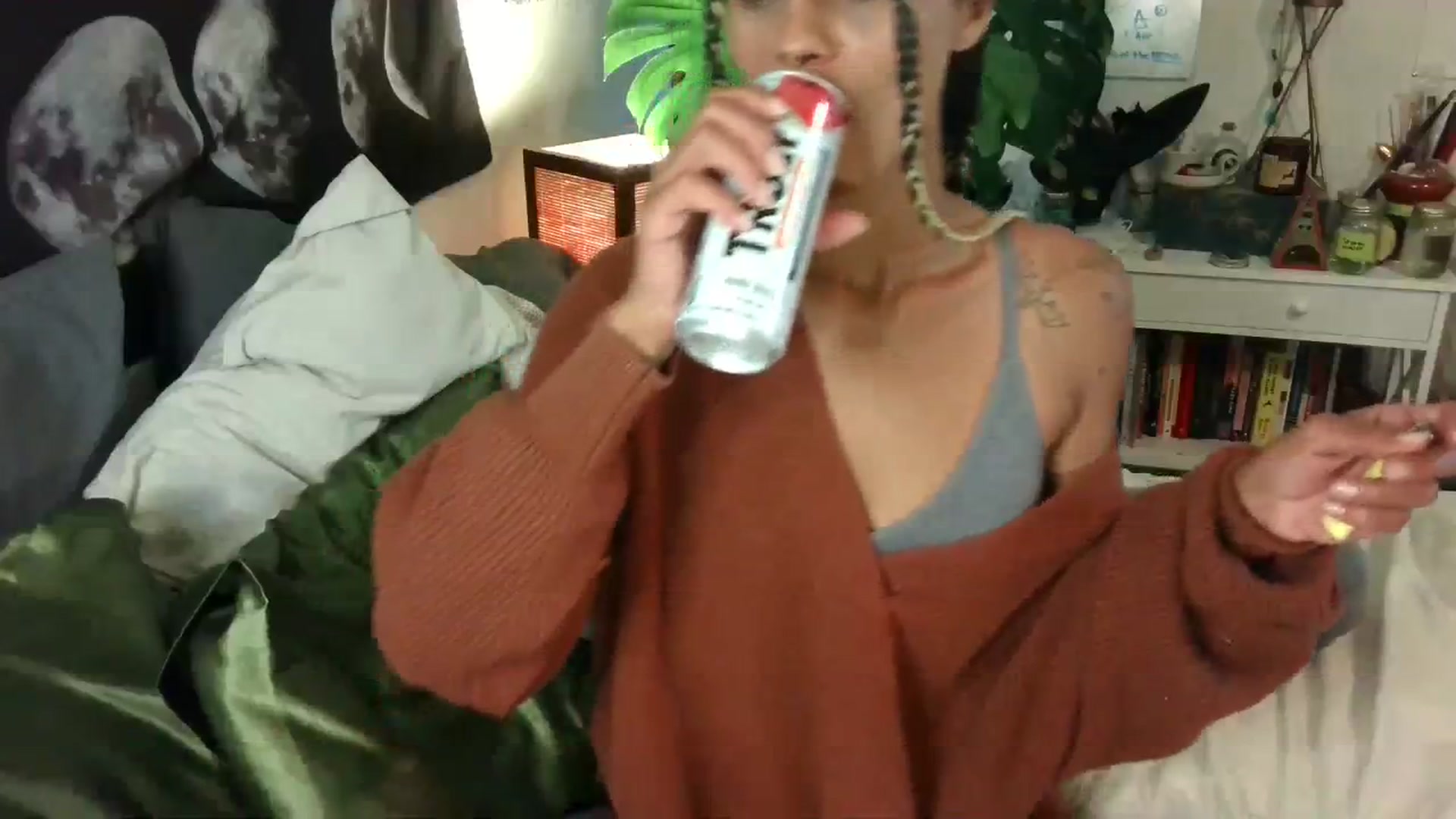 Gallery image thumbnail from LunarLexxx's myfreecams stream on, 10/26/2023, 07:20 image 20 of 20