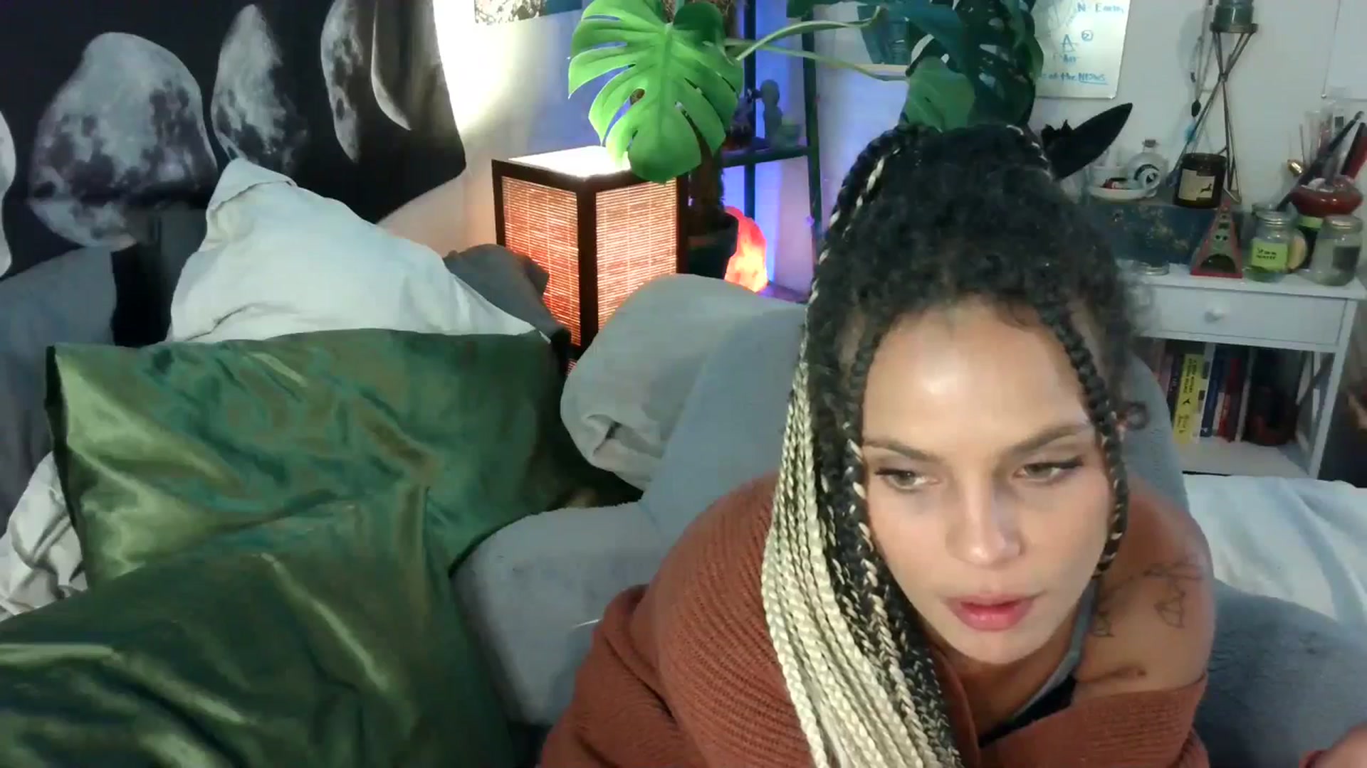 Gallery image thumbnail from LunarLexxx's myfreecams stream on, 10/26/2023, 07:20 image 7 of 20