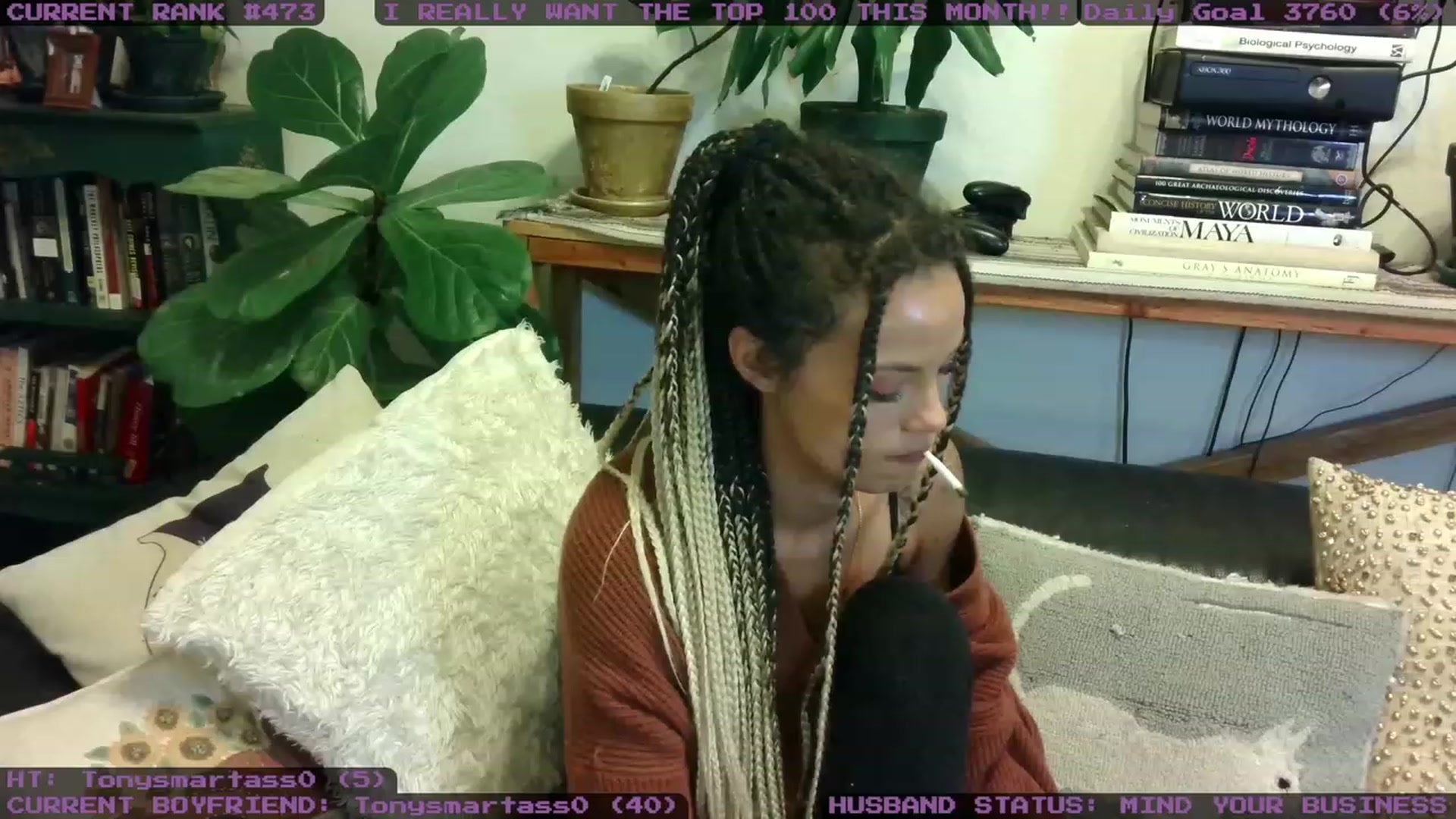 Gallery image thumbnail from LunarLexxx's myfreecams stream on, 11/05/2023, 05:00 image 3 of 20