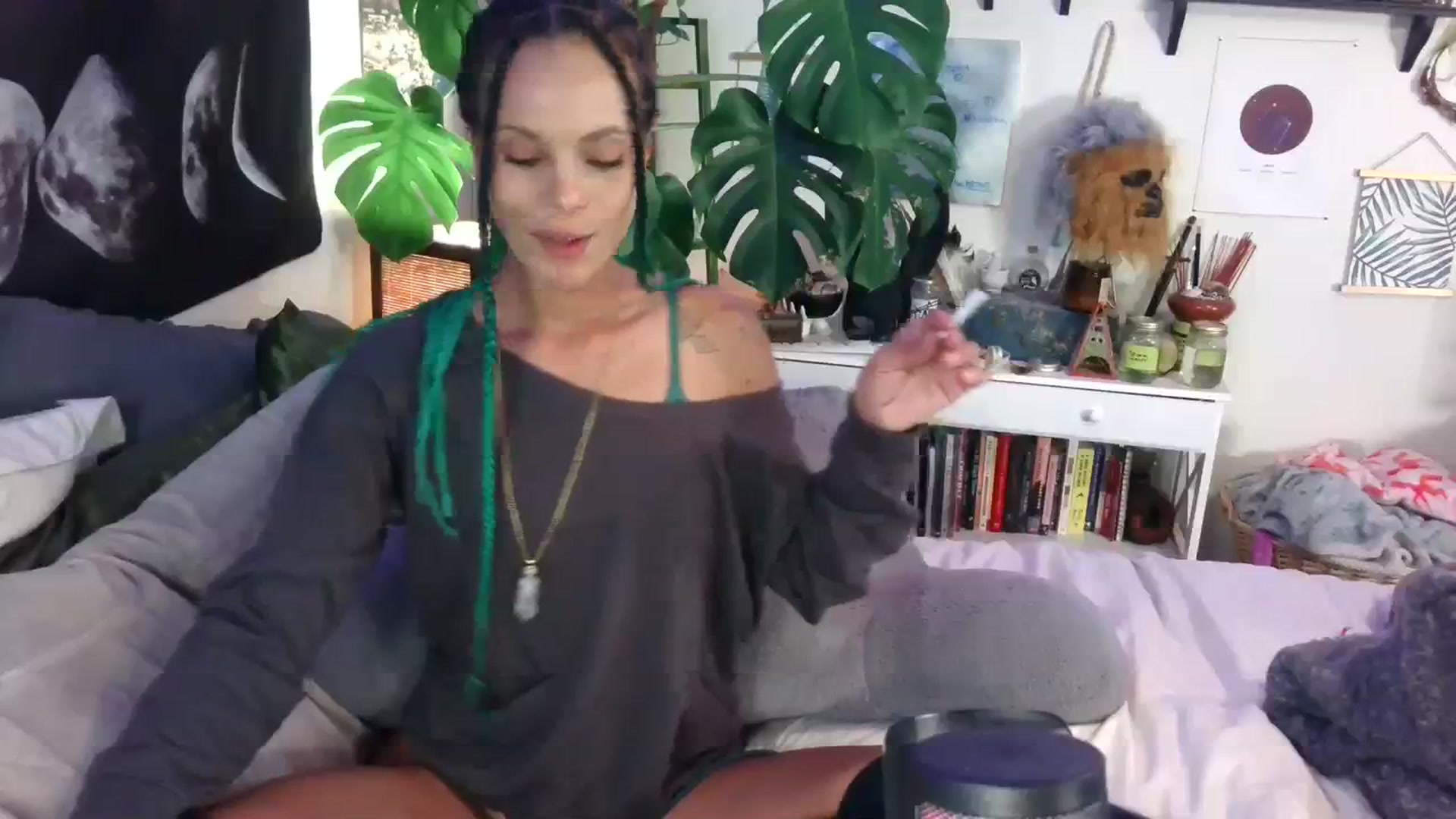 Gallery image thumbnail from LunarLexxx's myfreecams stream on, 11/16/2023, 12:31 image 5 of 20