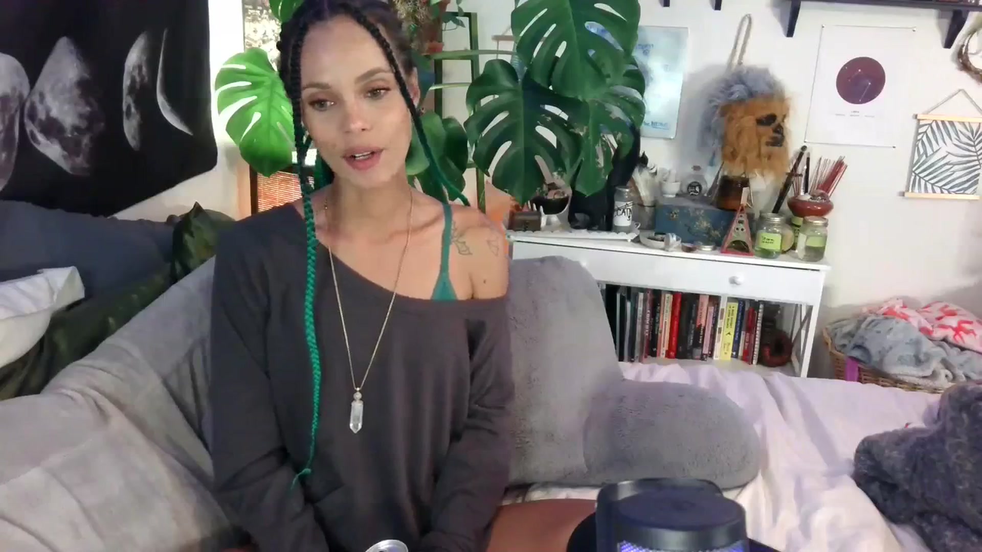Gallery image thumbnail from LunarLexxx's myfreecams stream on, 11/16/2023, 12:31 image 7 of 20