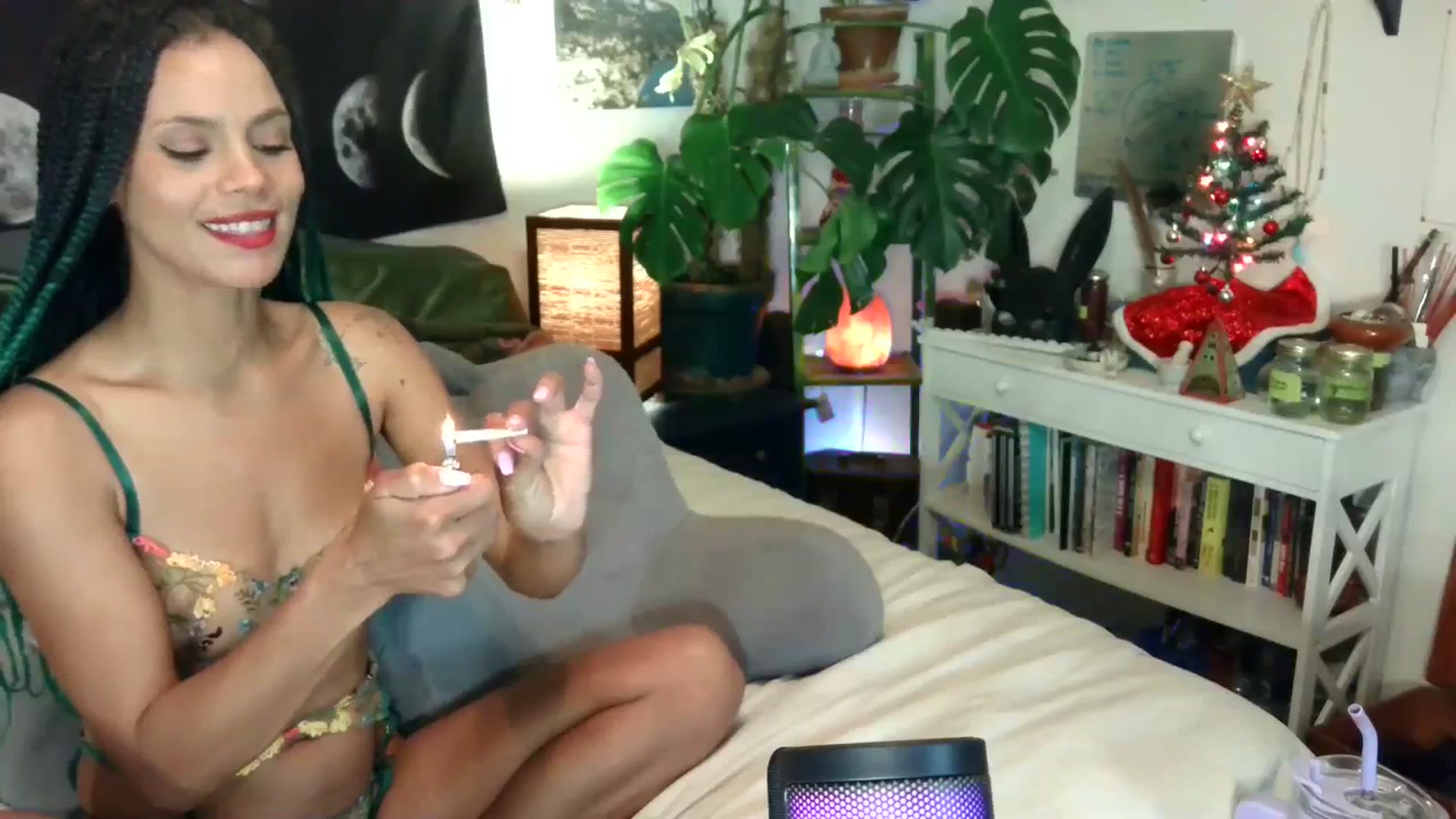 Gallery image thumbnail from LunarLexxx's myfreecams stream on, 12/24/2023, 12:13 image 9 of 20
