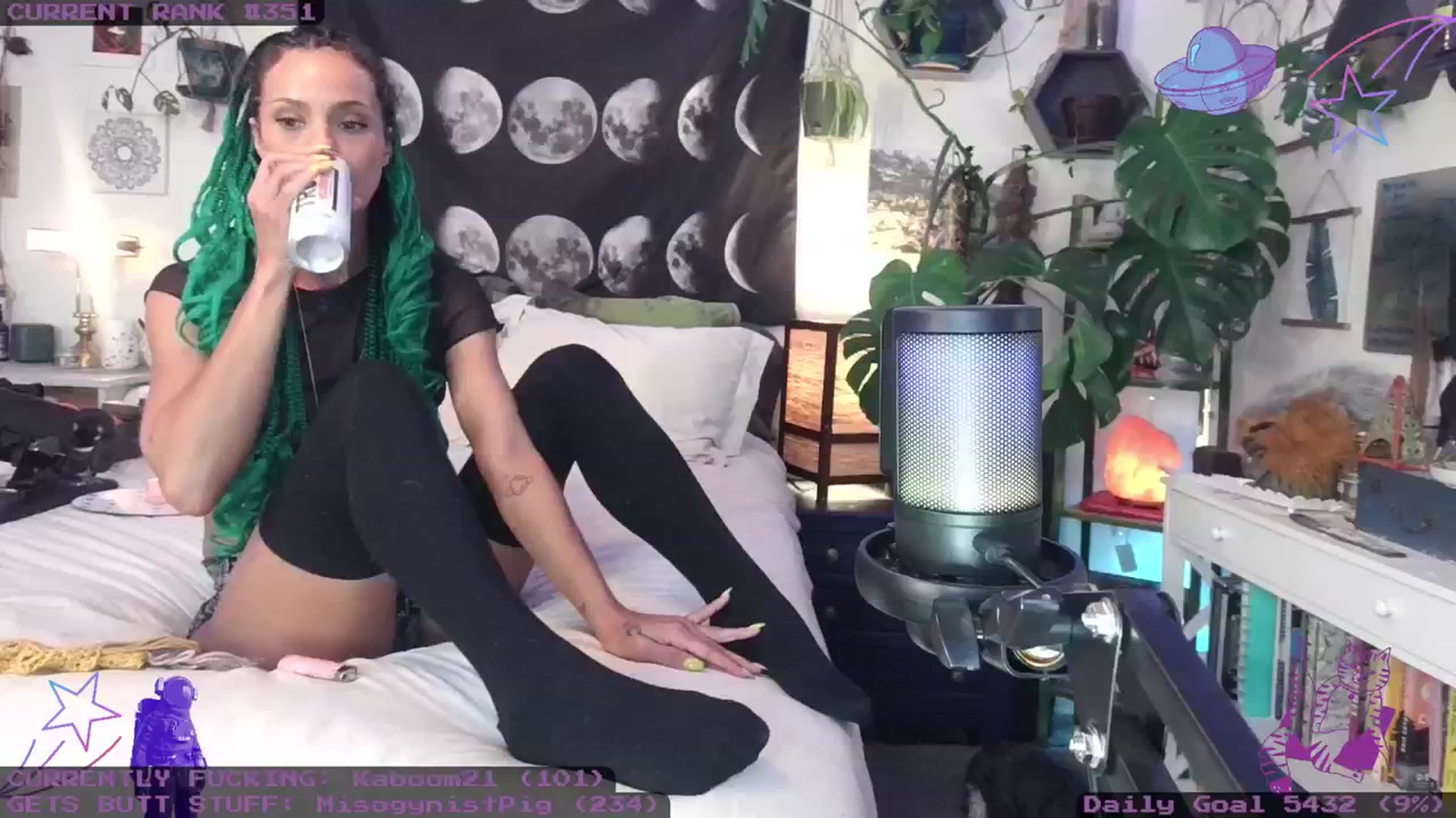 Gallery image thumbnail from LunarLexxx's myfreecams stream on, 02/09/2024, 11:26 image 1 of 20