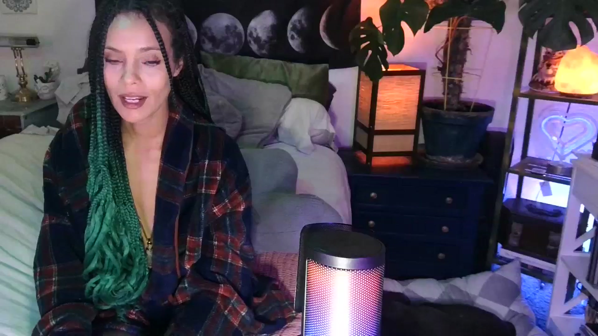 Gallery image thumbnail from LunarLexxx's myfreecams stream on, 03/10/2024, 12:19 image 17 of 20