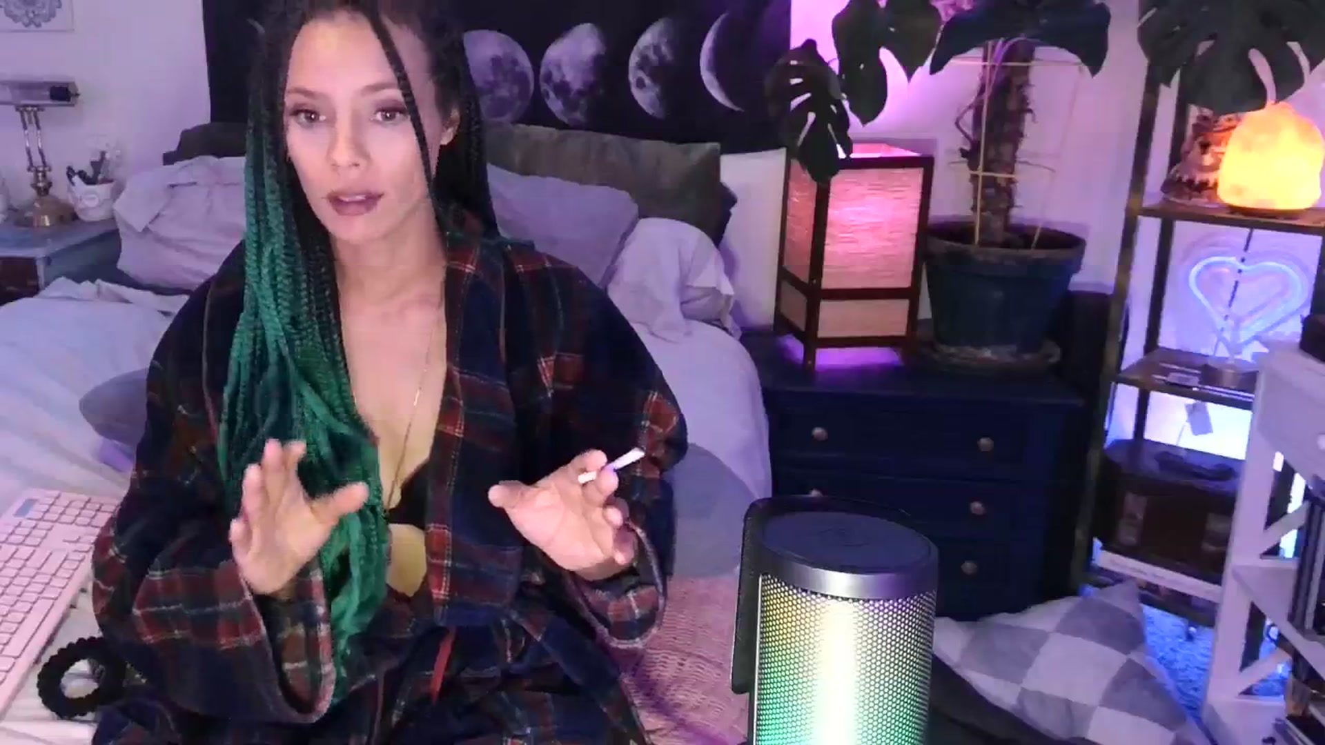 Gallery image thumbnail from LunarLexxx's myfreecams stream on, 03/10/2024, 12:19 image 13 of 20