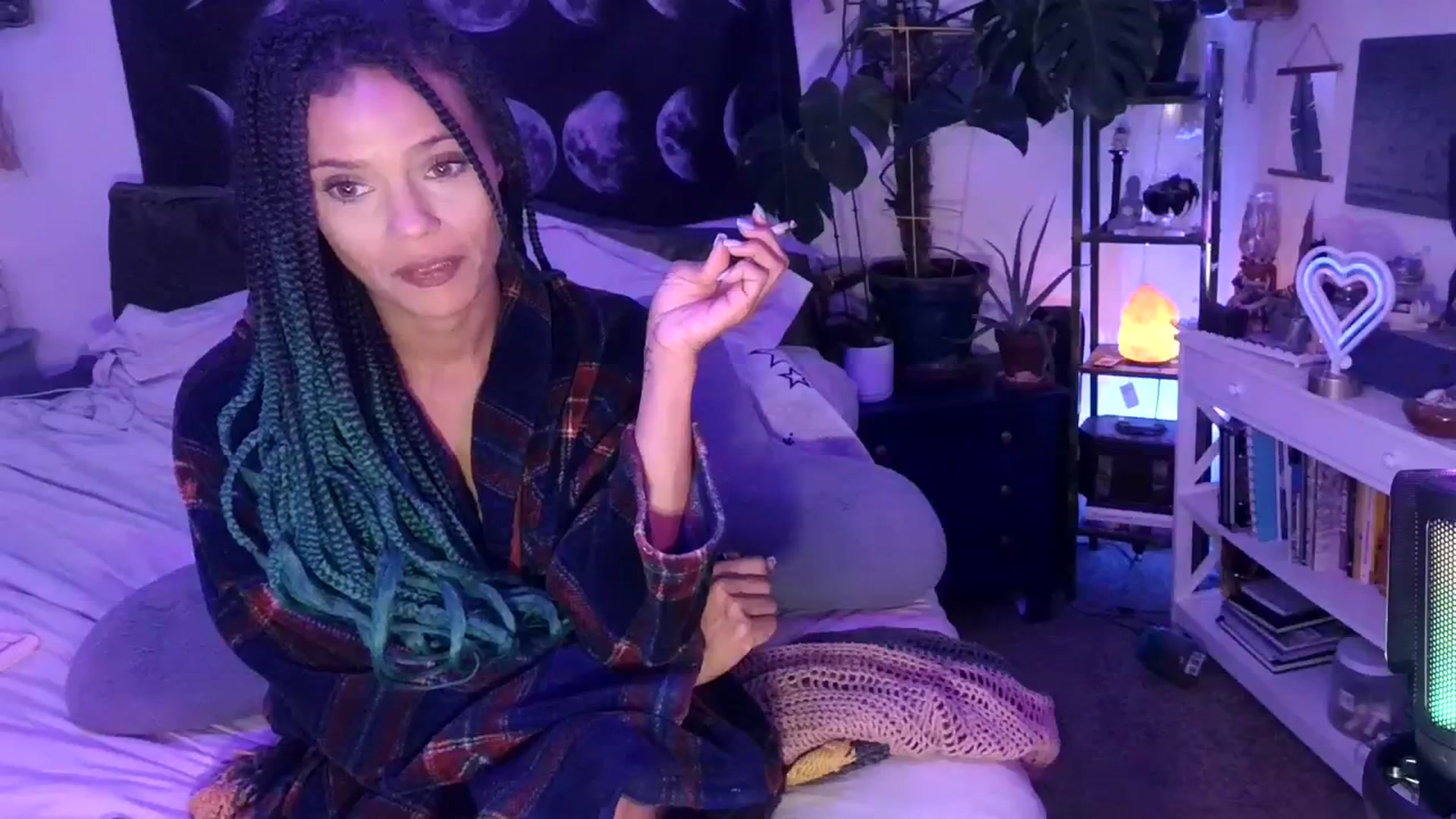 Gallery image thumbnail from LunarLexxx's myfreecams stream on, 03/24/2024, 10:28 image 8 of 20