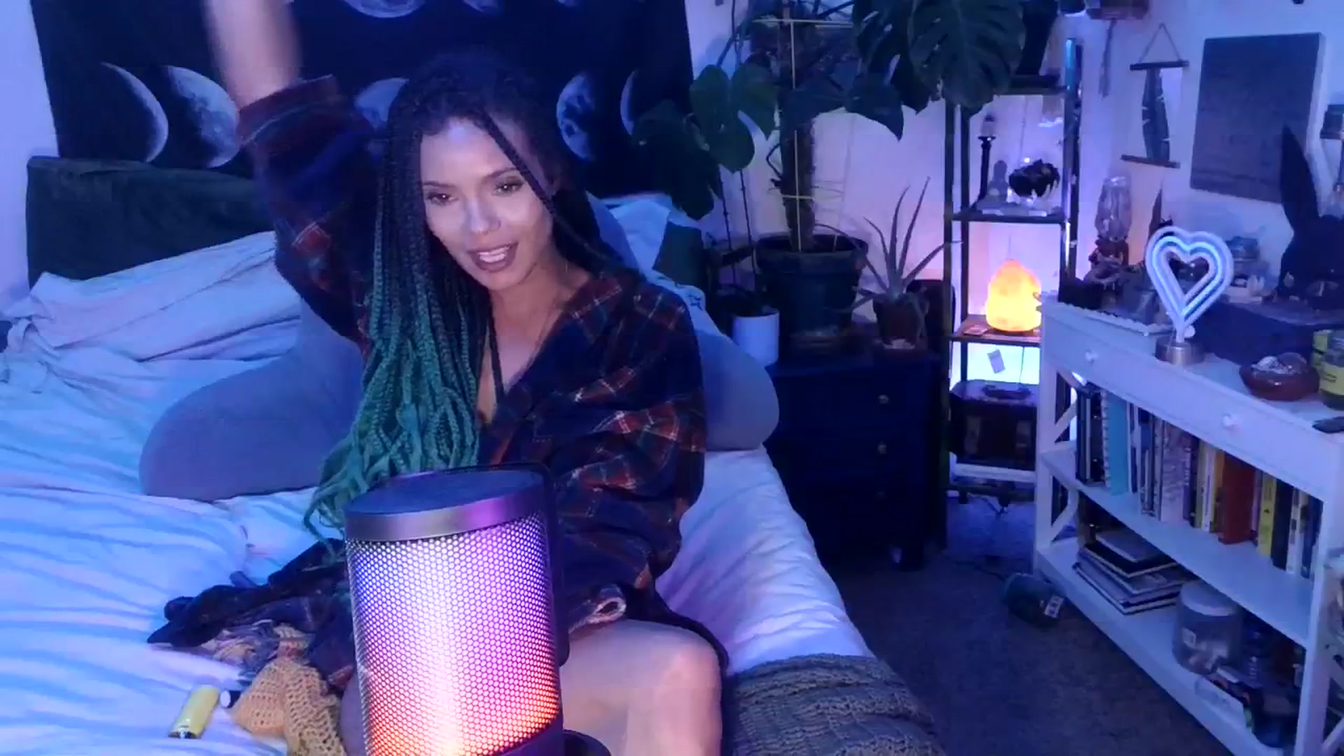 Gallery image thumbnail from LunarLexxx's myfreecams stream on, 03/24/2024, 10:28 image 15 of 20