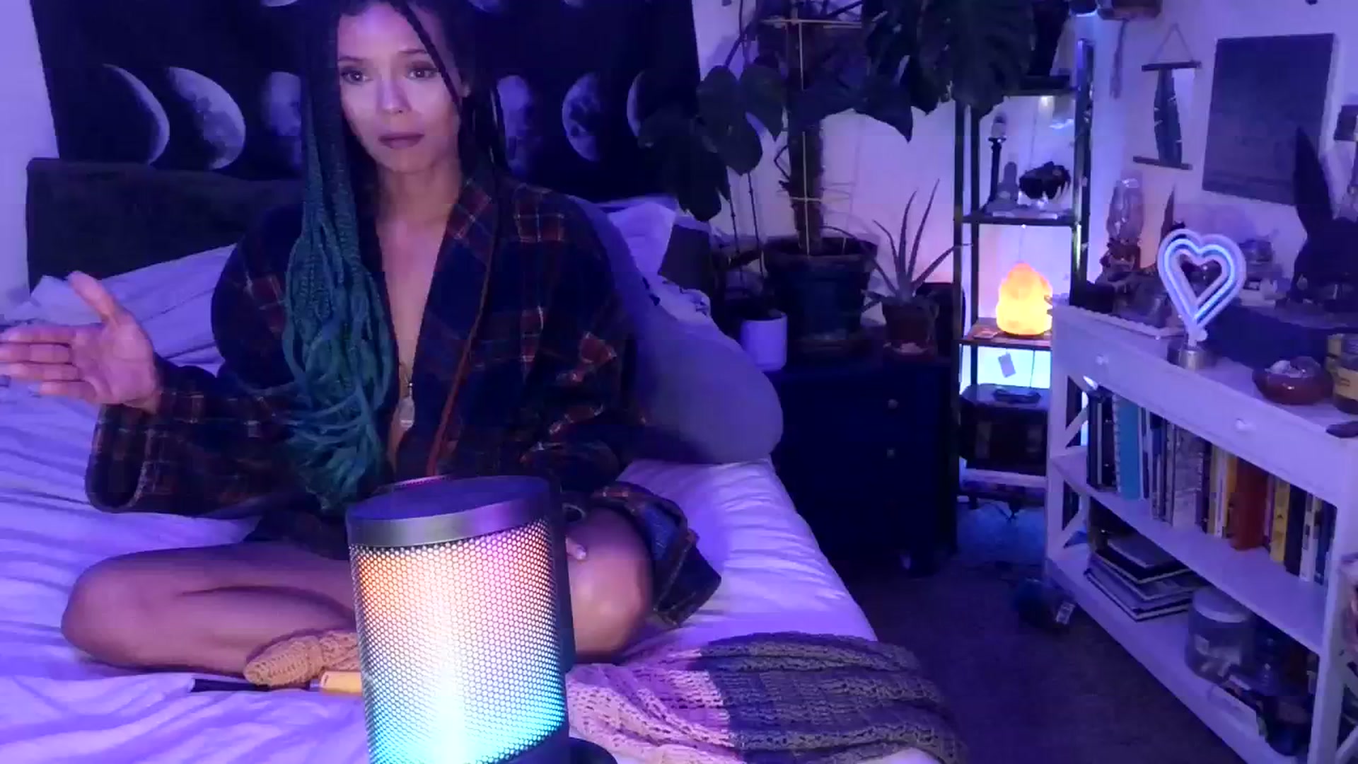 Gallery image thumbnail from LunarLexxx's myfreecams stream on, 03/24/2024, 10:28 image 14 of 20